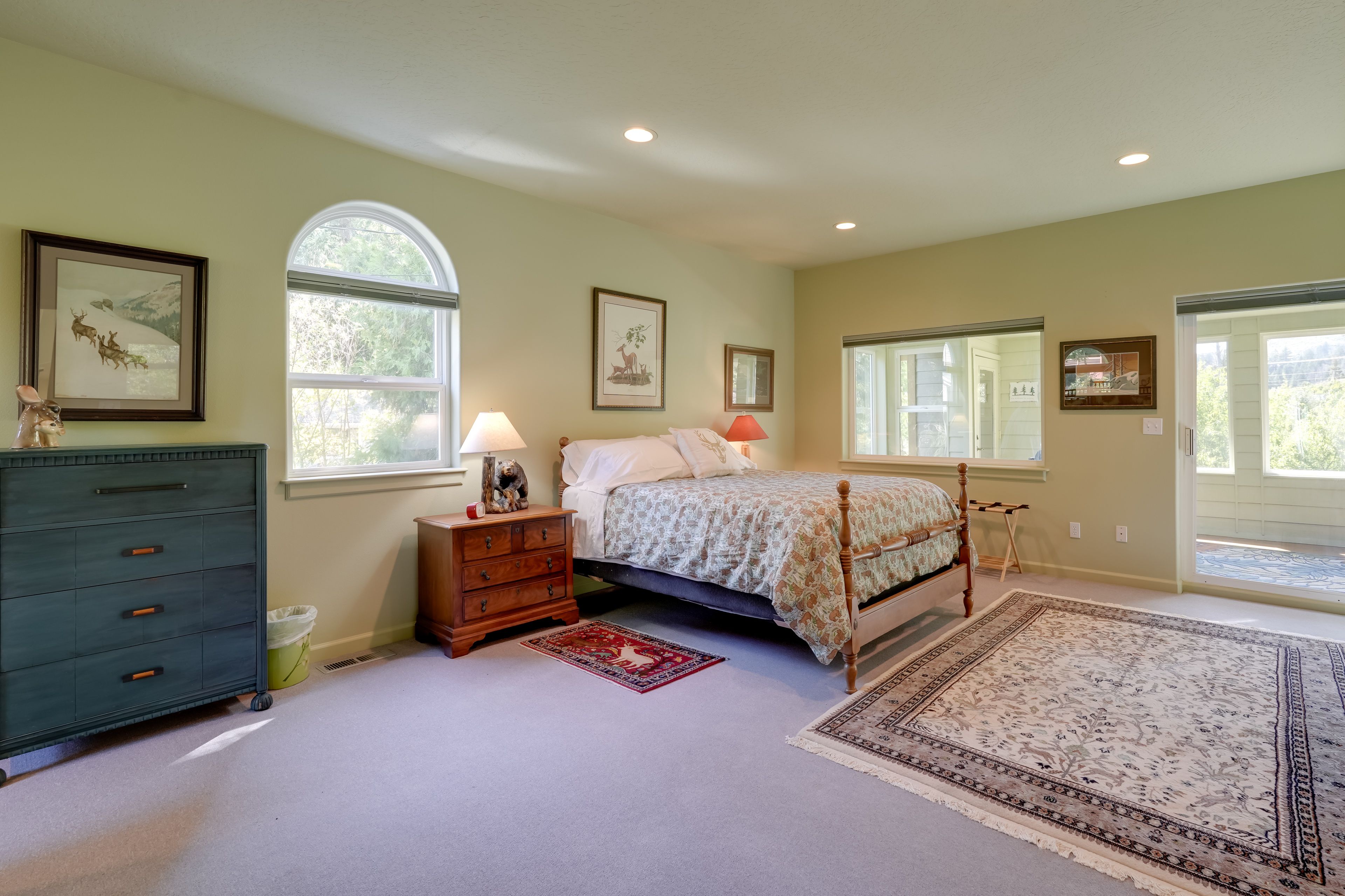 Bedroom 3 | Queen Bed | Twin Bed | 2nd Floor