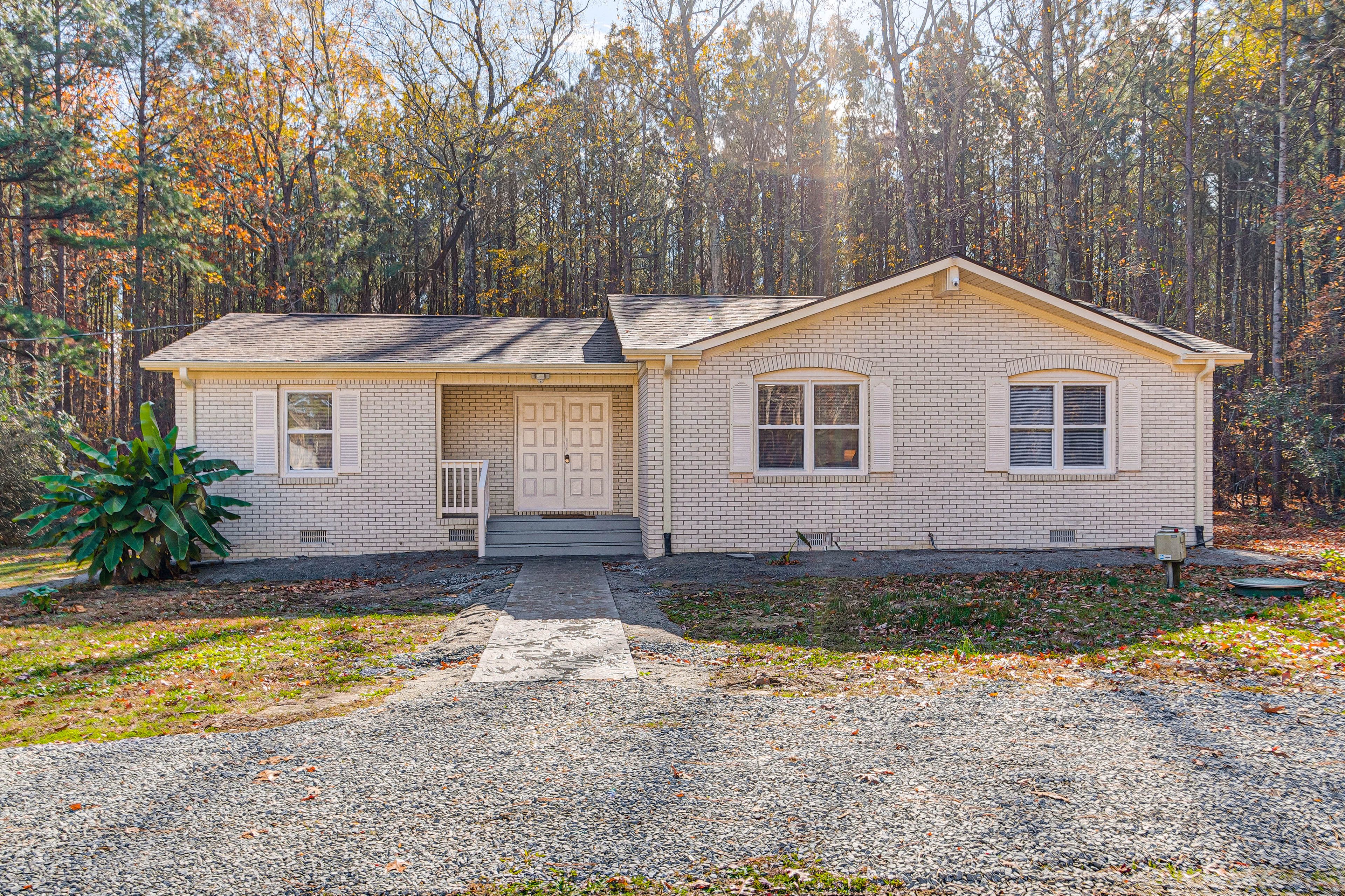 Littleton Vacation Rental | 4BR | 2BA | 1,200 Sq Ft | 4 Steps to Enter