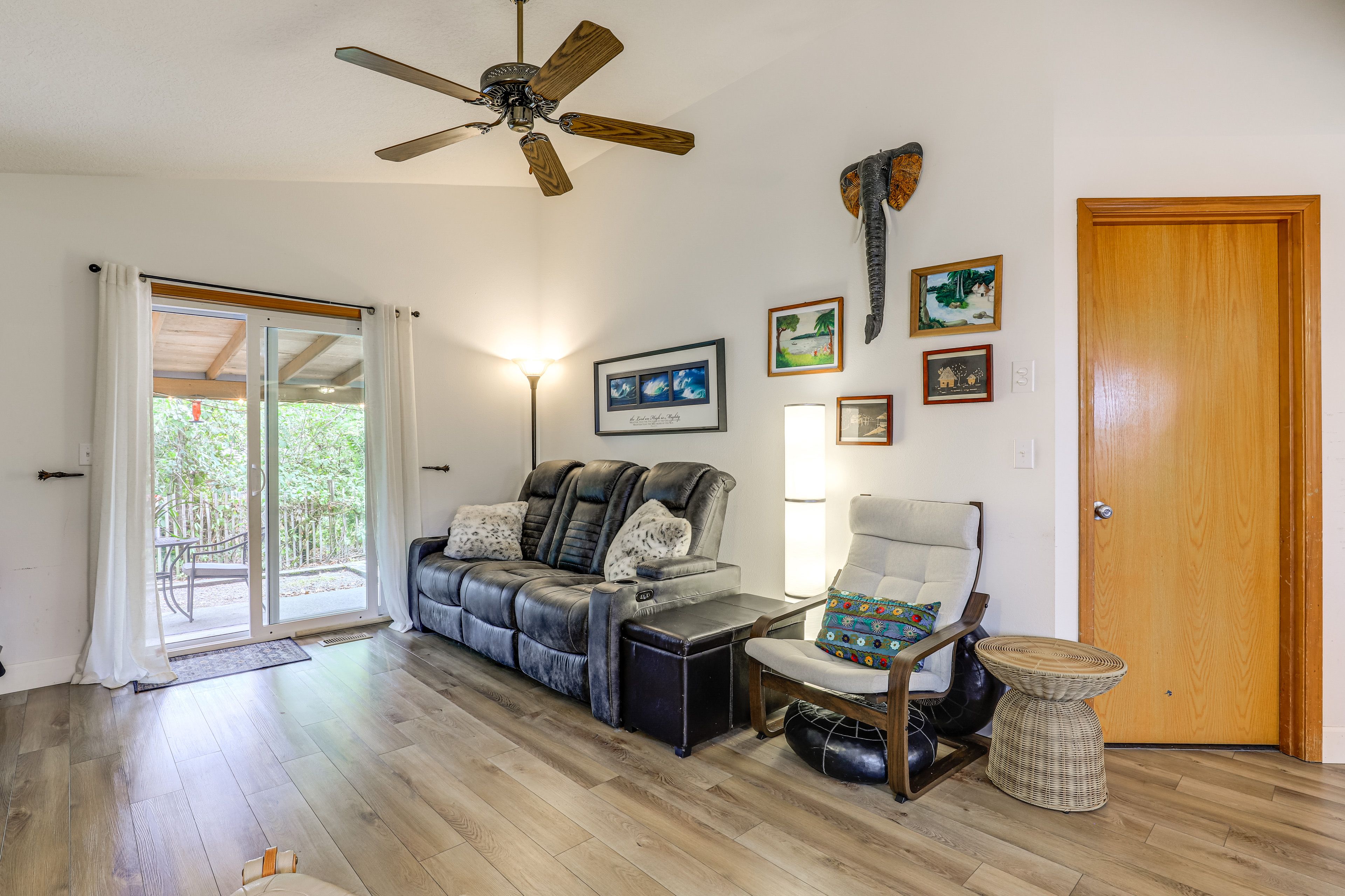 Living Area | Smart TV | Gas Fireplace | Books | Board Games | Piano