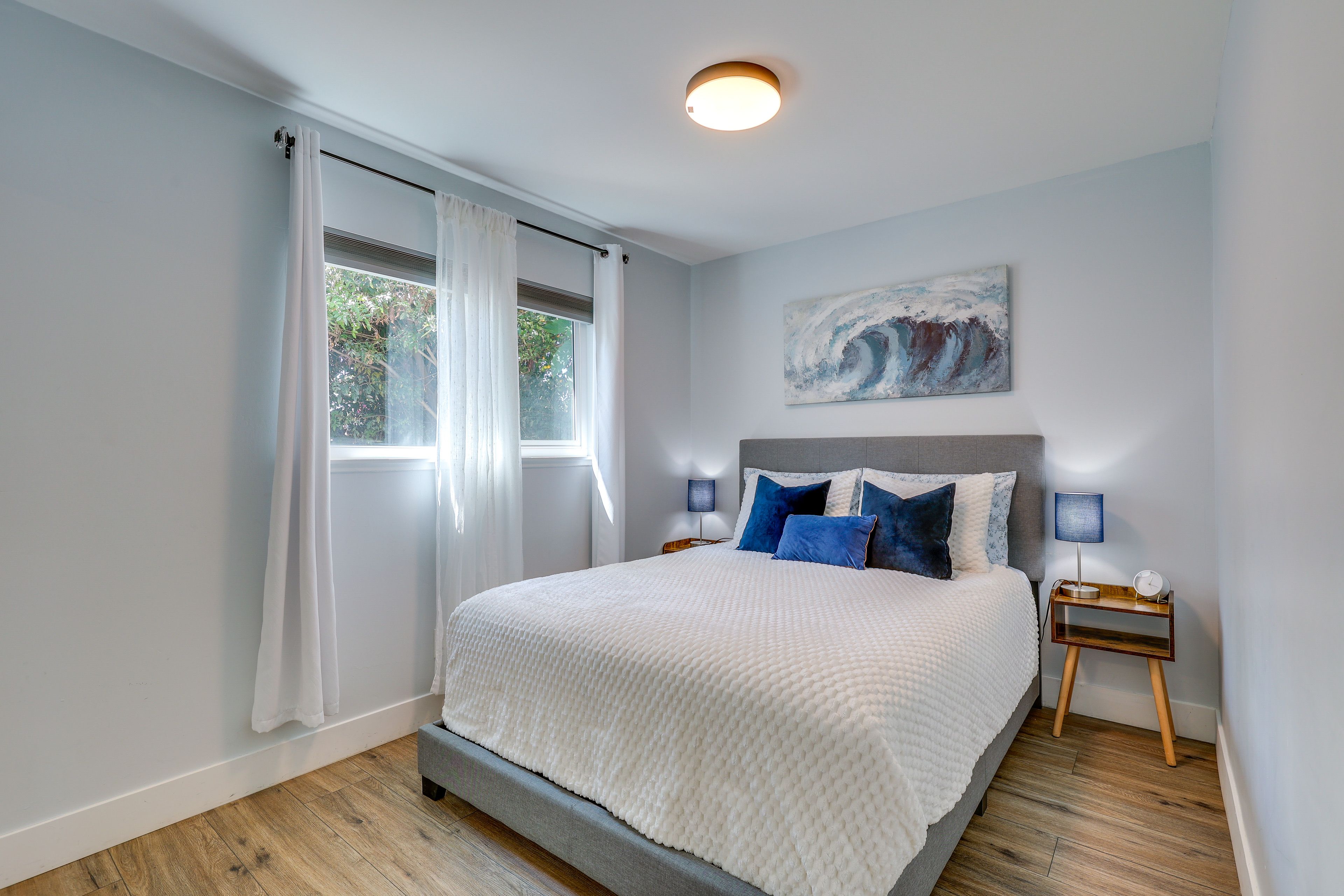 Bedroom 2 | Queen Bed