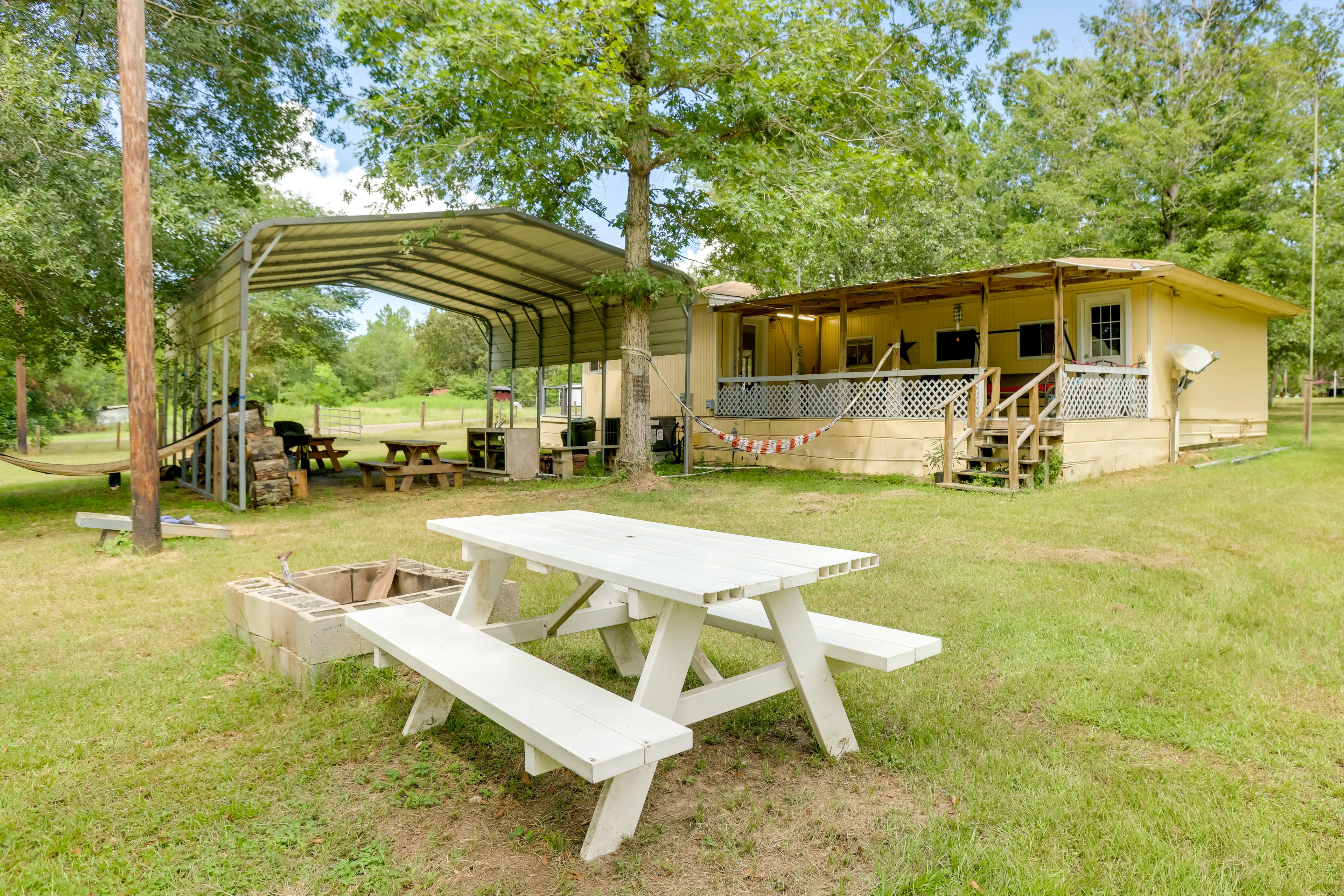 Backyard | Outdoor Seating