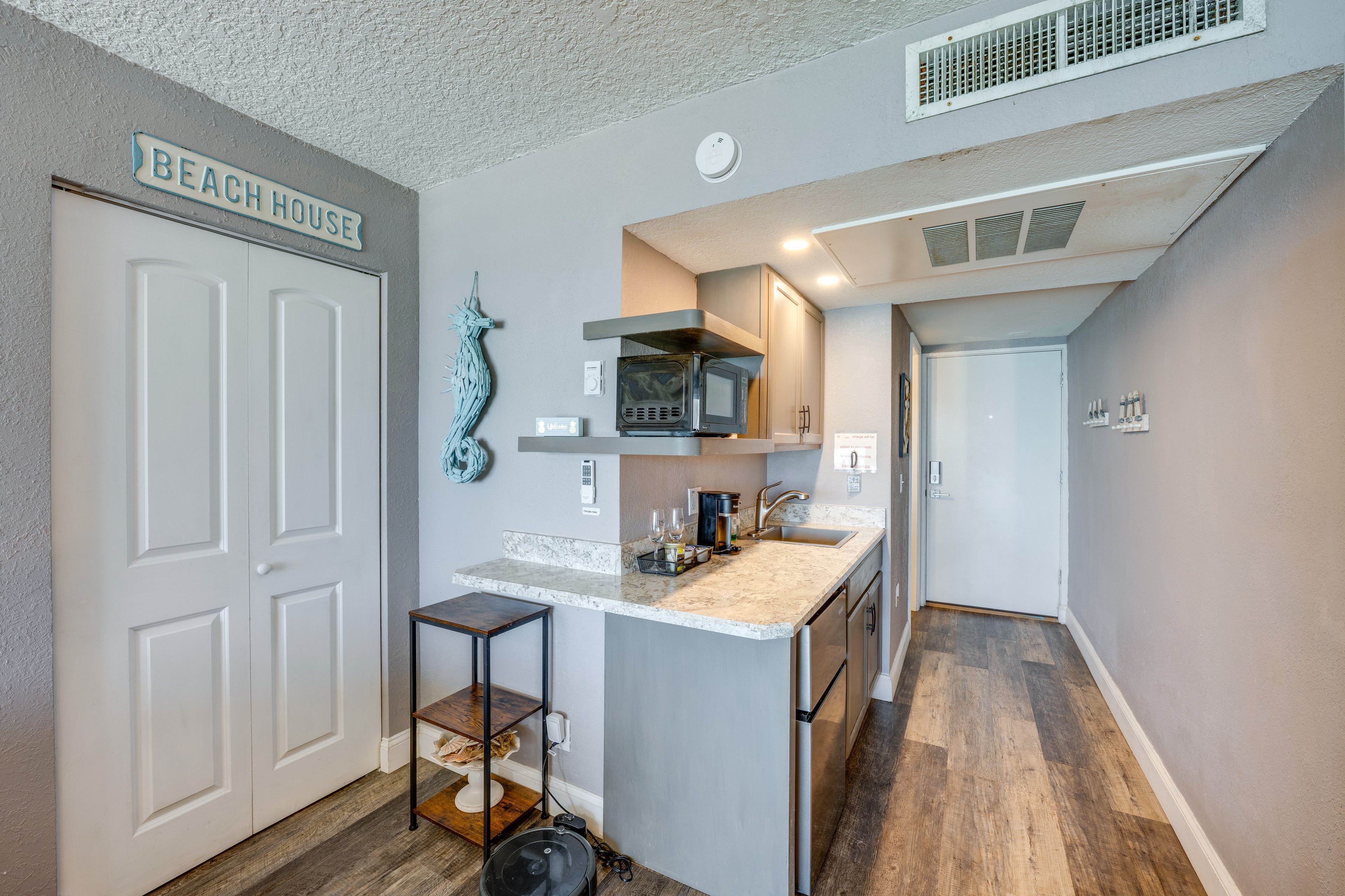 Kitchenette | Hot Plate | Mini Refrigerator | Keurig Coffee Maker