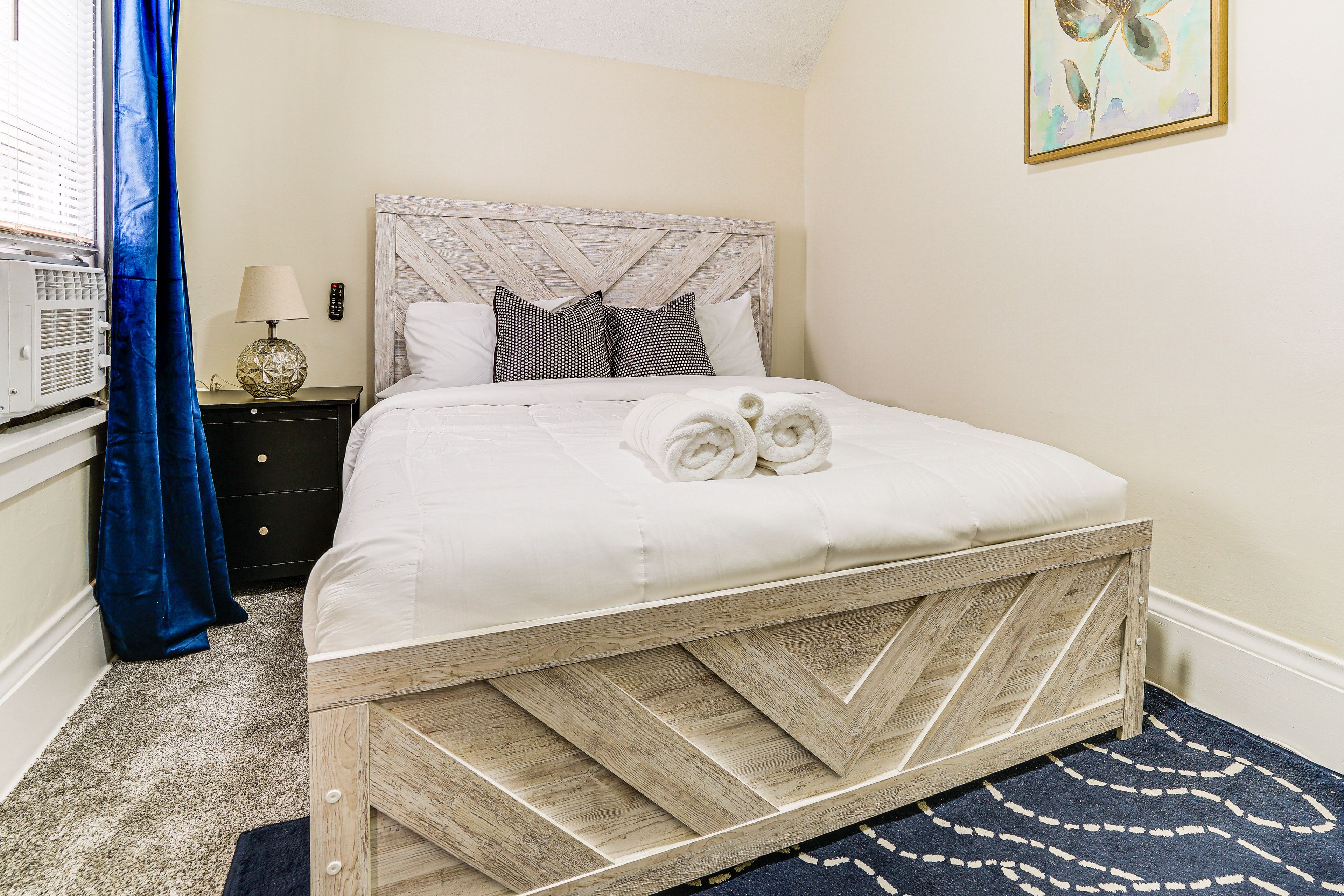 Bedroom 3 | Queen Bed | 2nd Floor