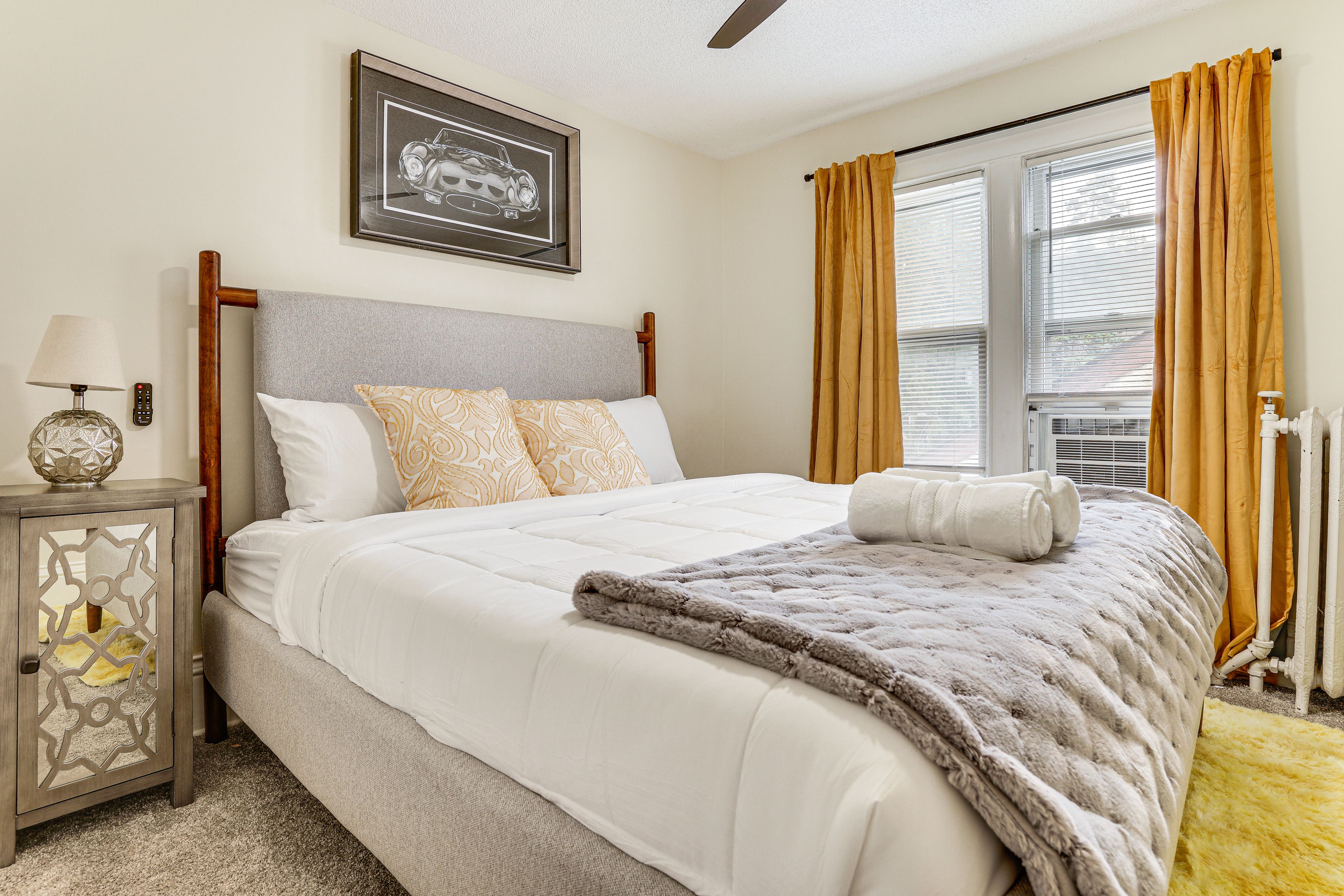 Bedroom 2 | King Bed | 2nd Floor