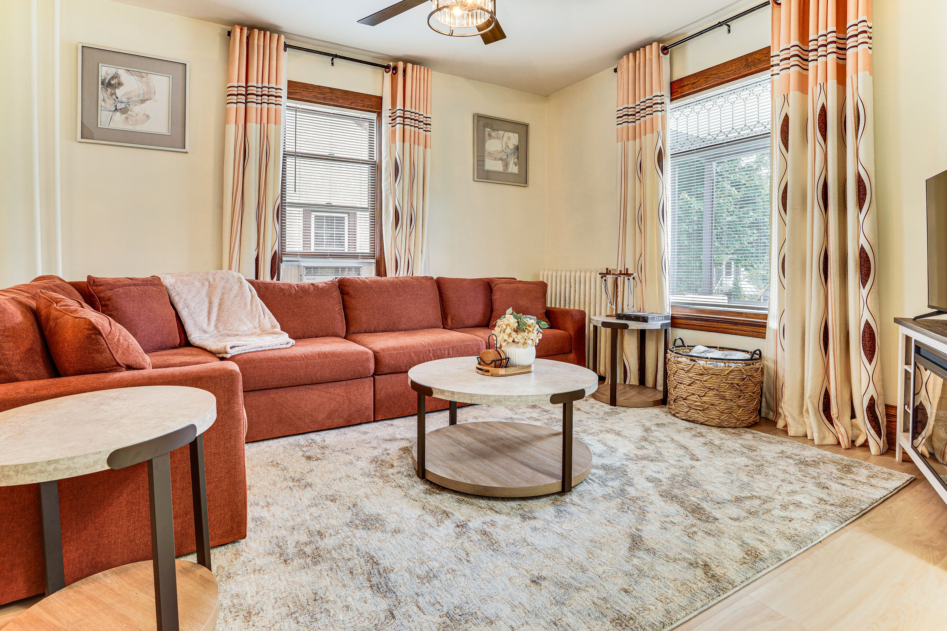 Living Area | Smart TV | Board Games | 1st Floor