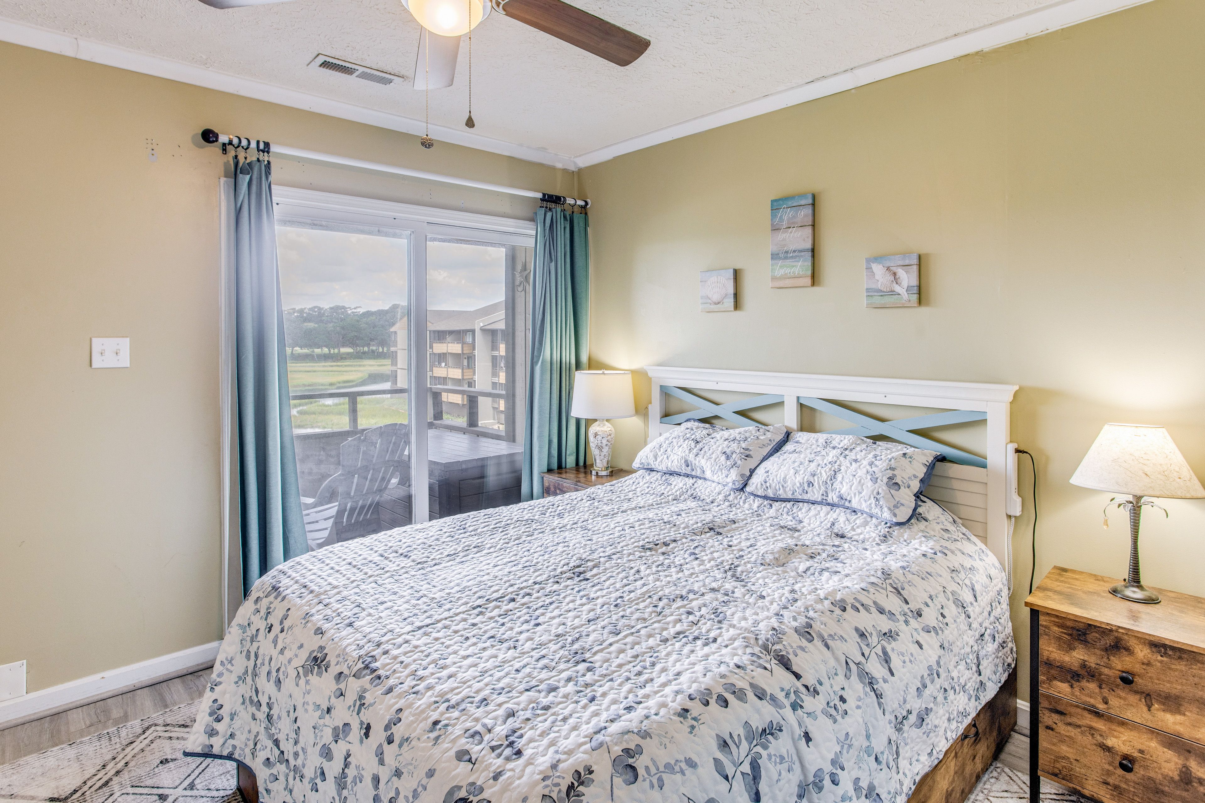 Bedroom 1 | Queen Bed | Linens Provided