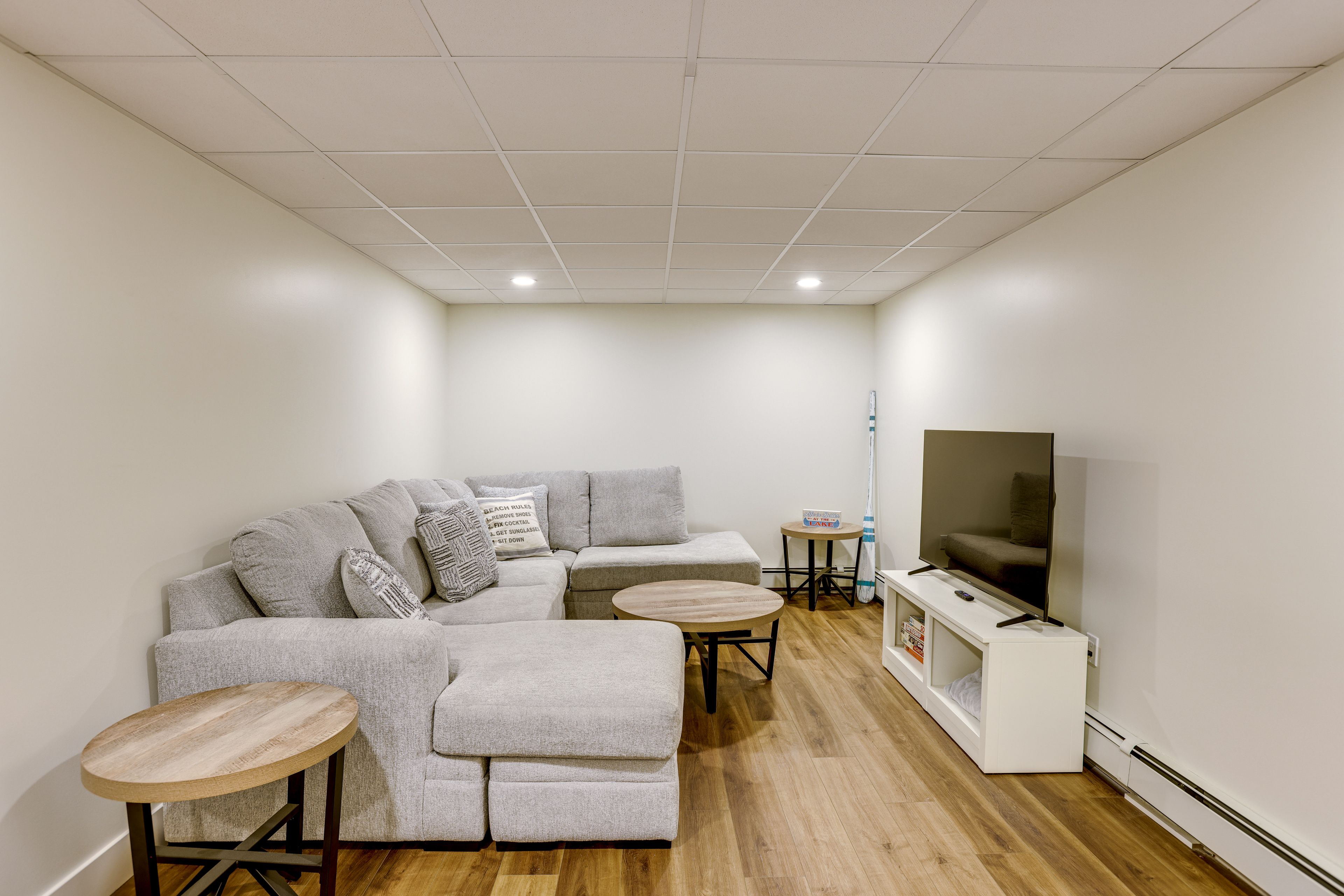 Additional Living Area | Basement | Flat-Screen TV | Board Games