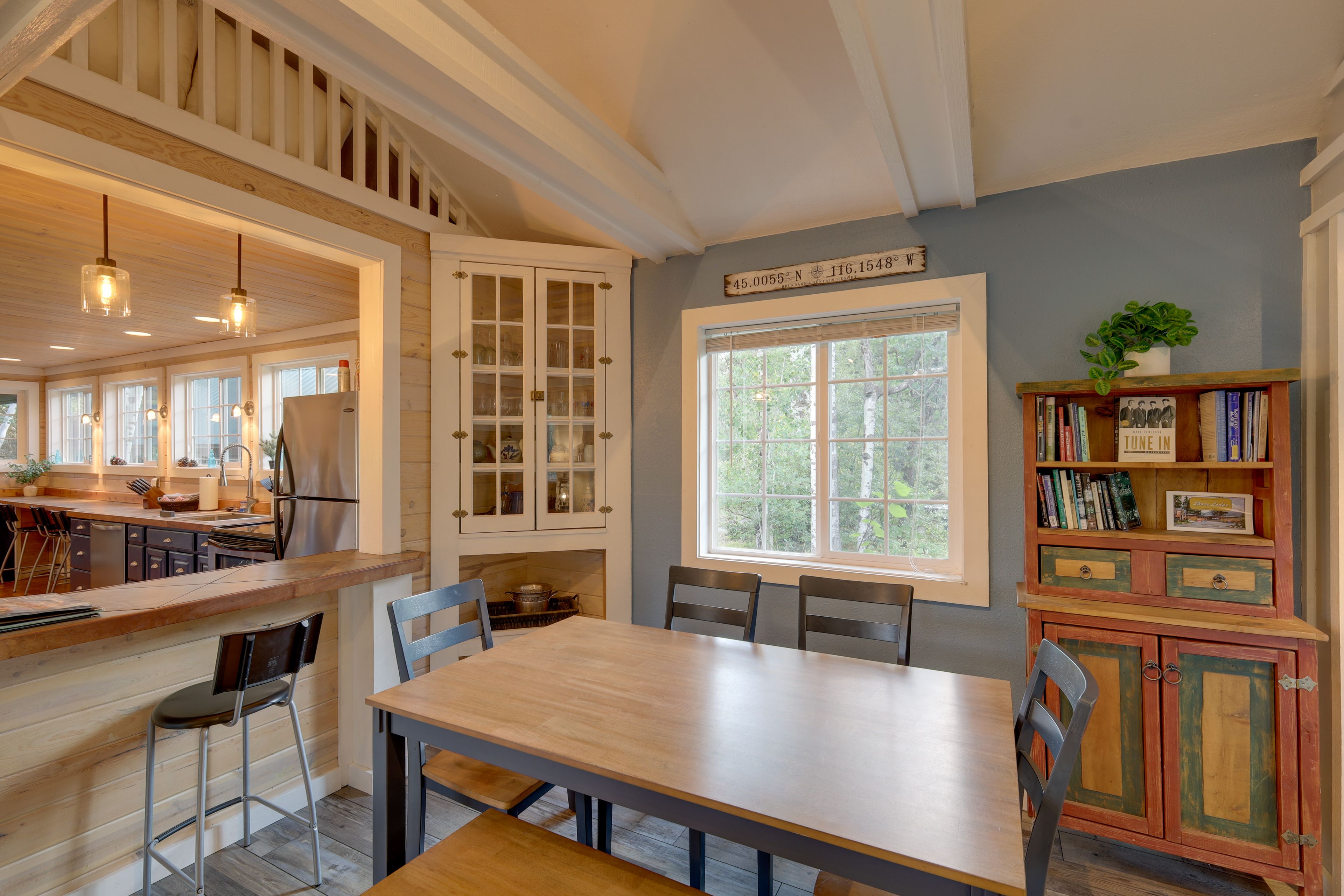 Dining Area | 1st Floor | Dishware/Flatware | Free WiFi