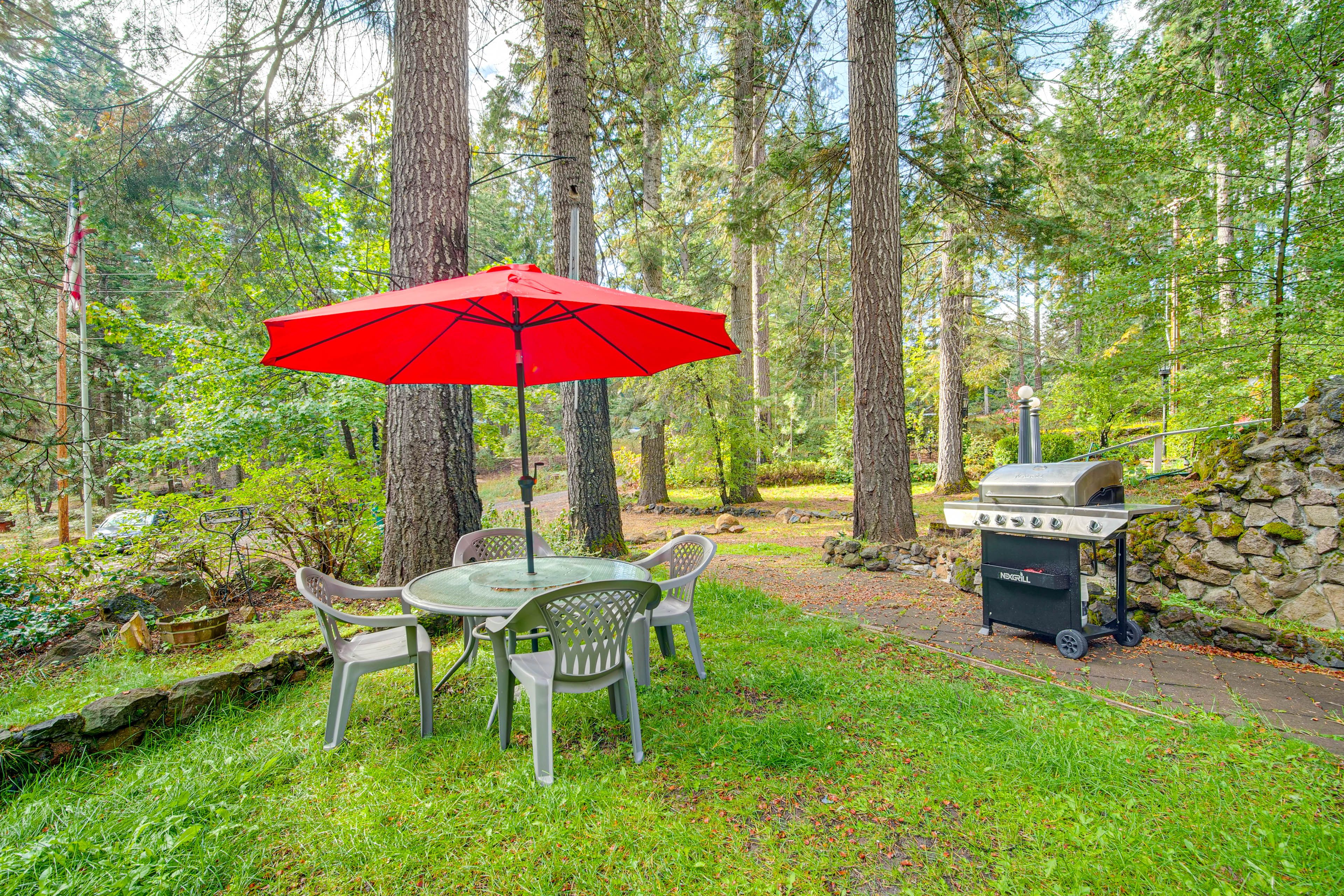 Klamath Falls Vacation Rental | Studio | 1BA | 502 Sq Ft | Stairs Required
