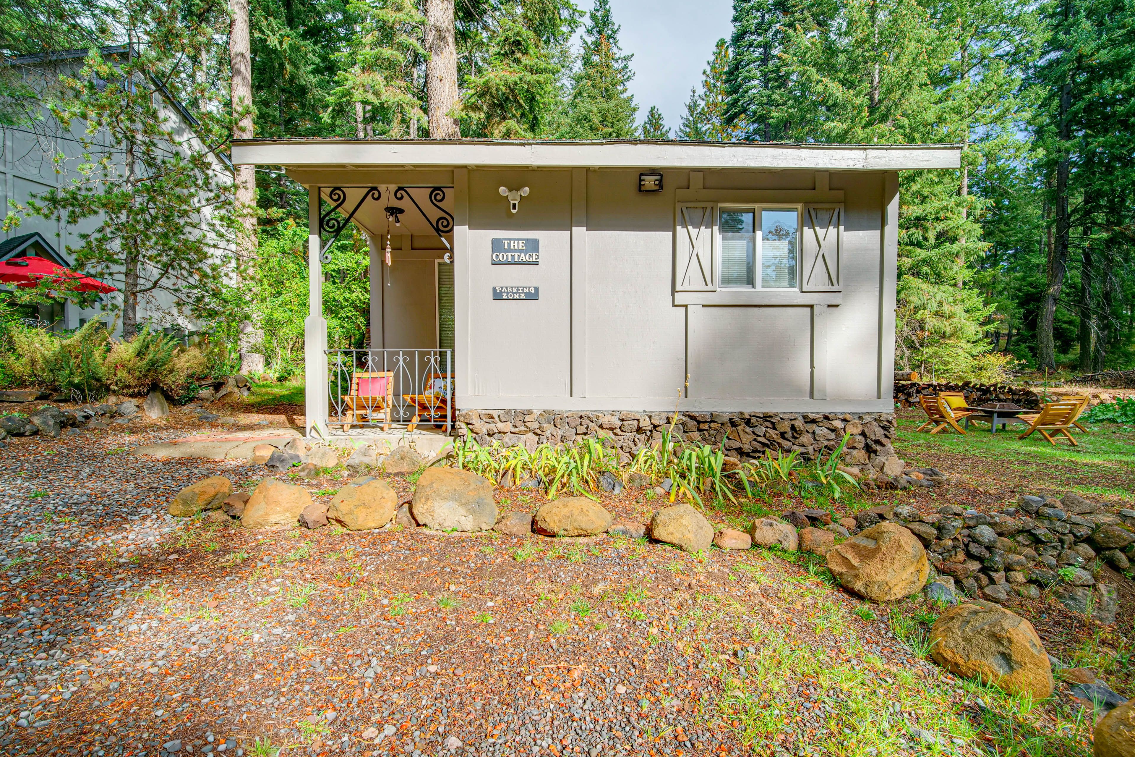 Yard | Fire Pit
