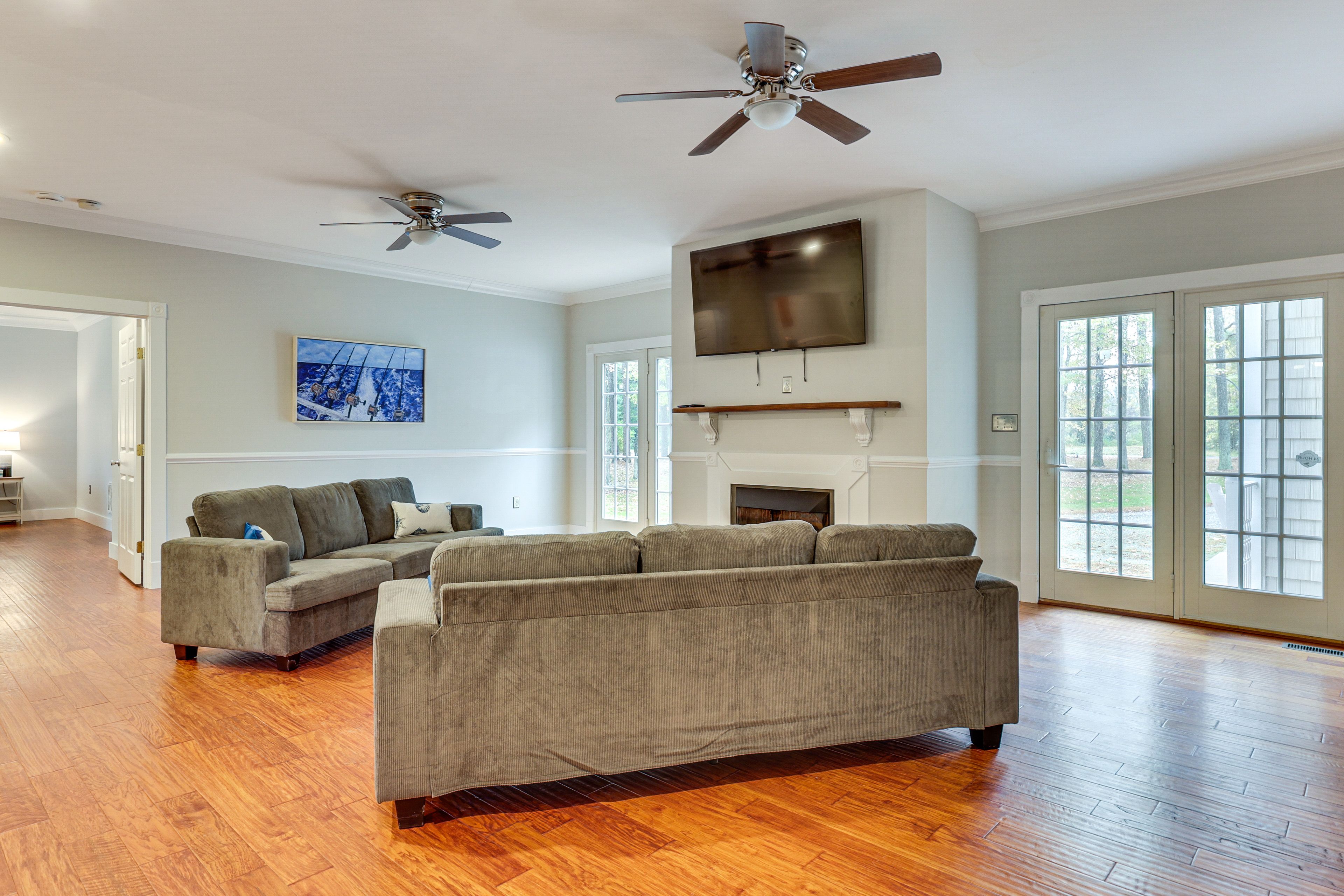 Living Room | 1st Floor | Gas Fireplace