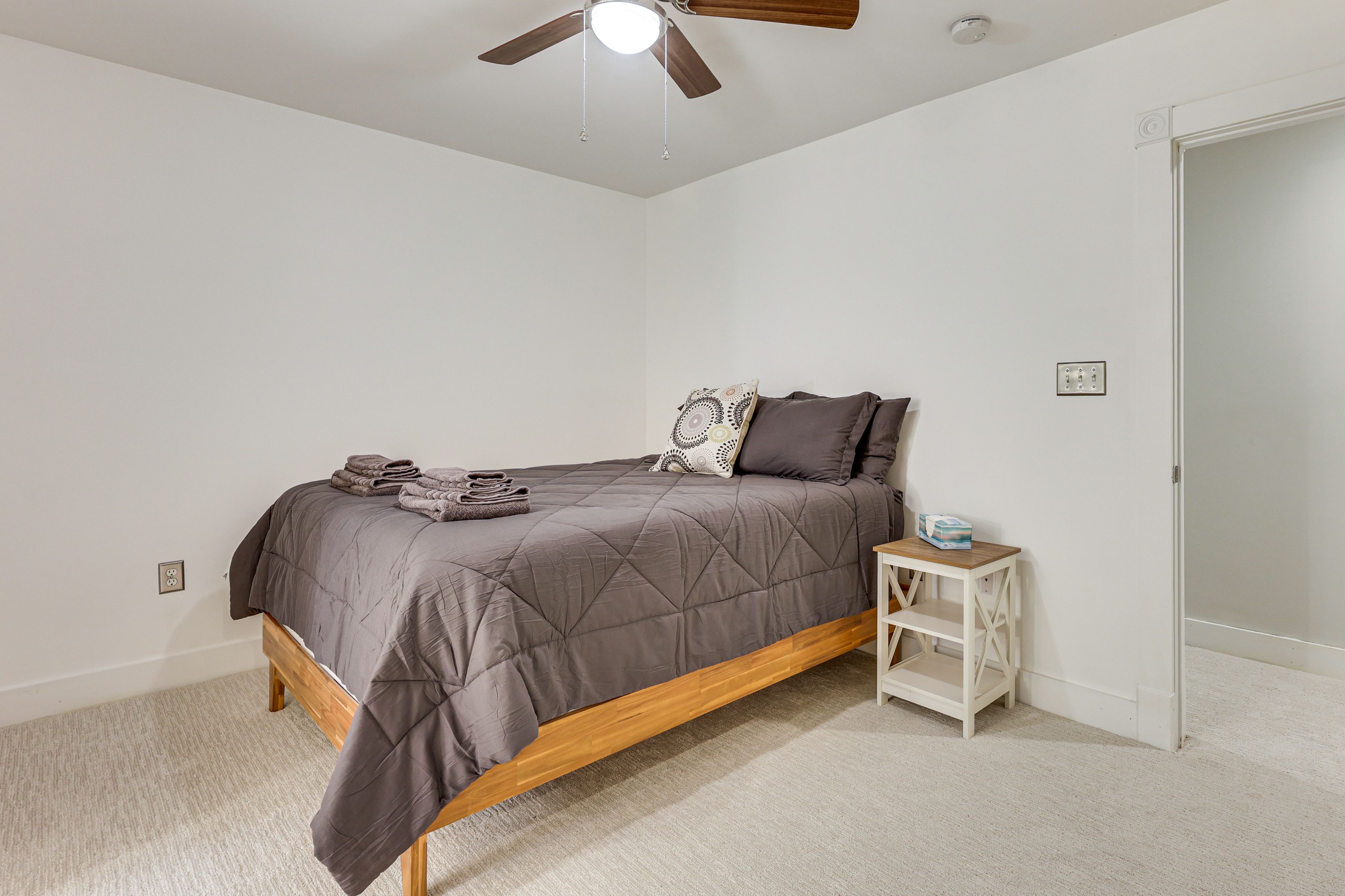 Bedroom 3 | 2nd Floor | Queen Bed