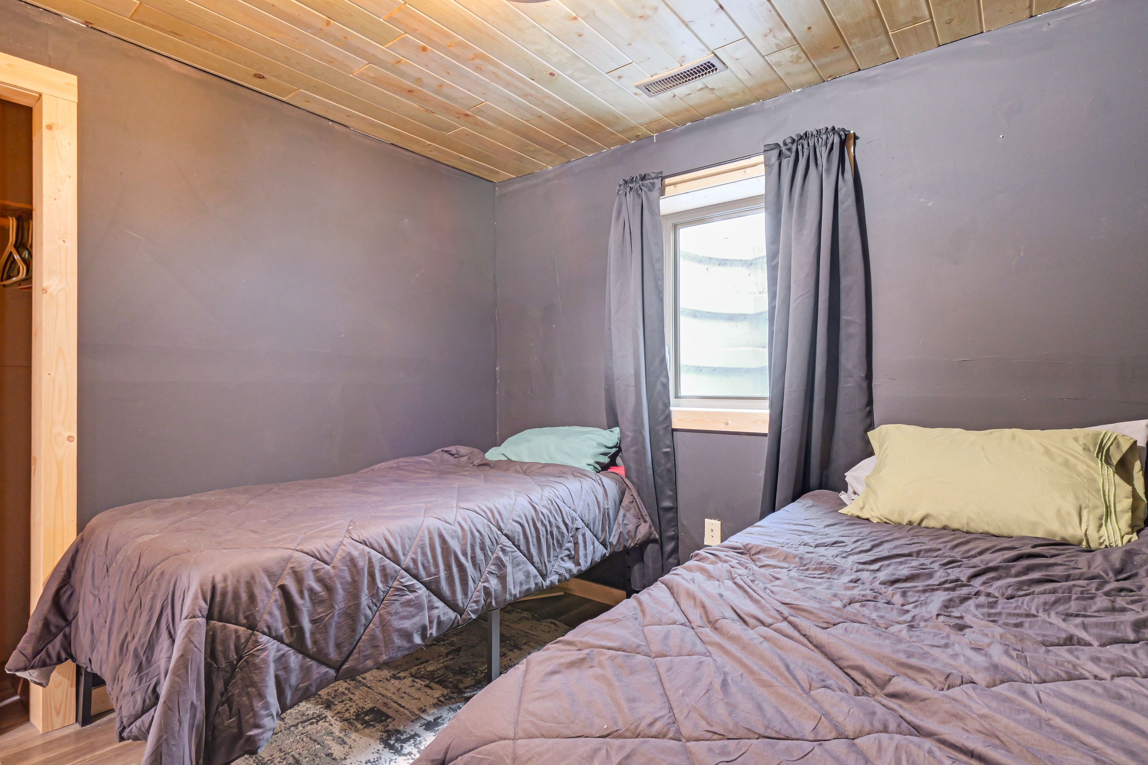 Bedroom 4 | 2 Twin Beds | Basement Level