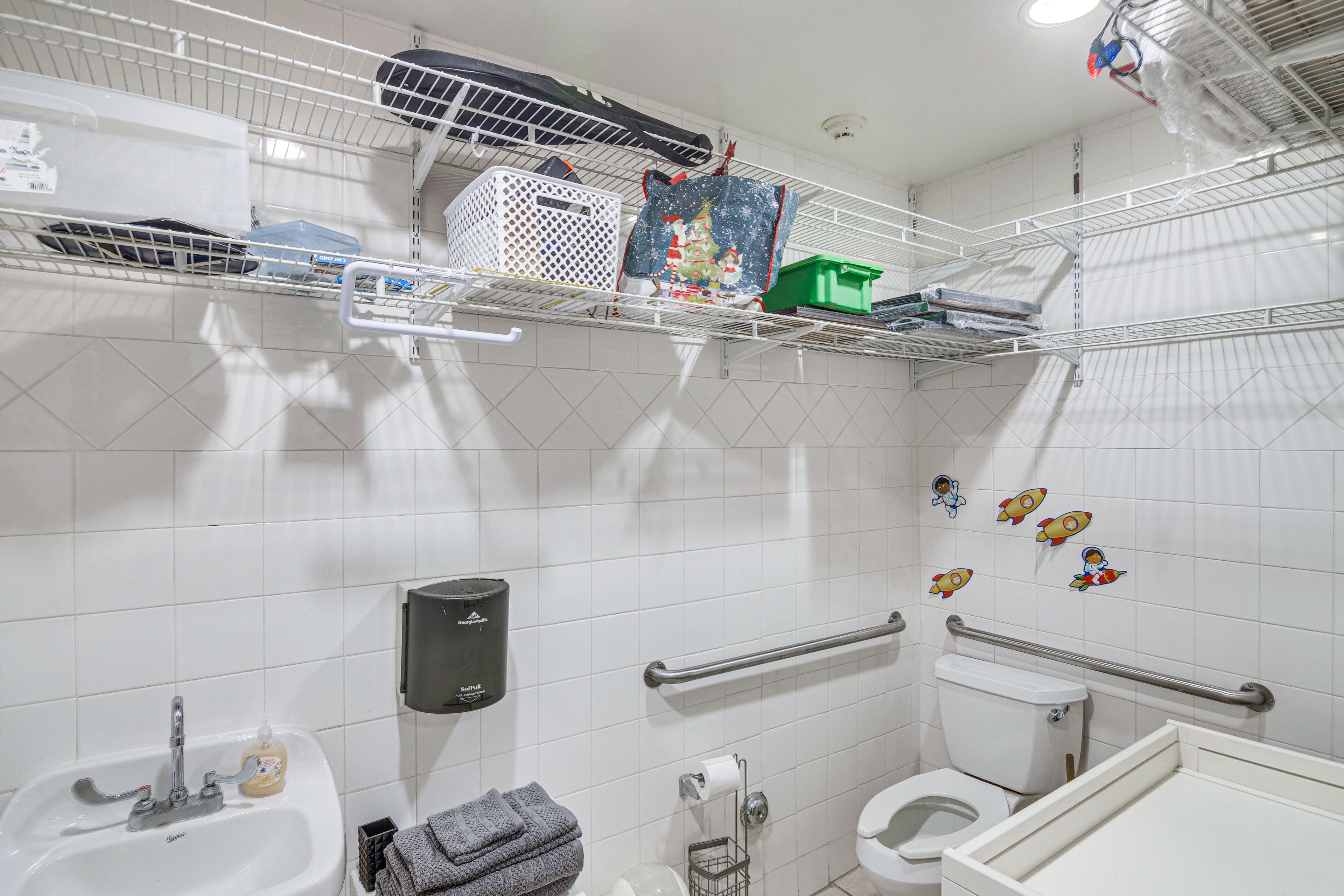 En-Suite Half Bathroom