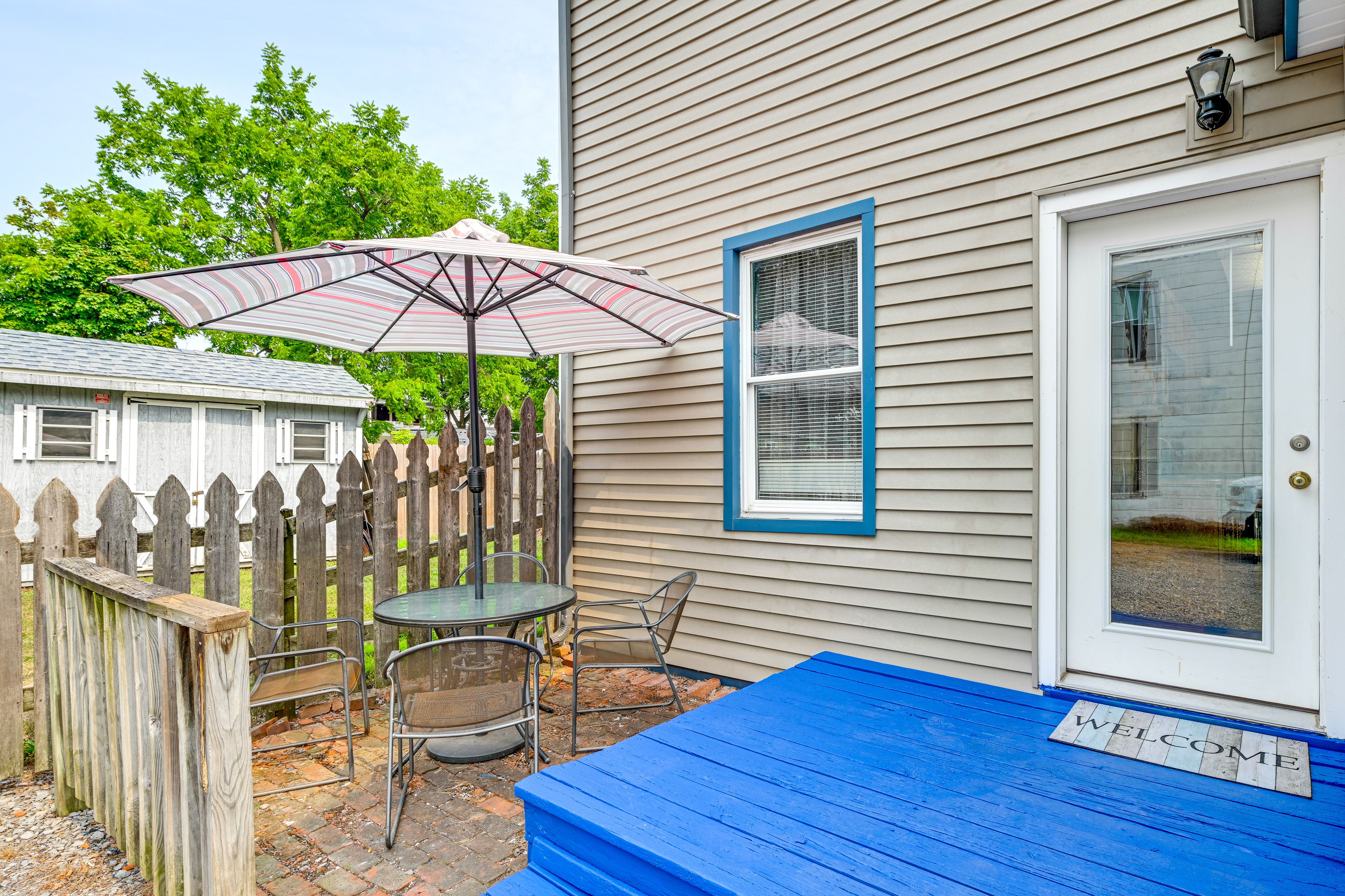 Seneca Falls Vacation Rental | 2BR | 1BA | 700 Sq Ft | Stairs Required