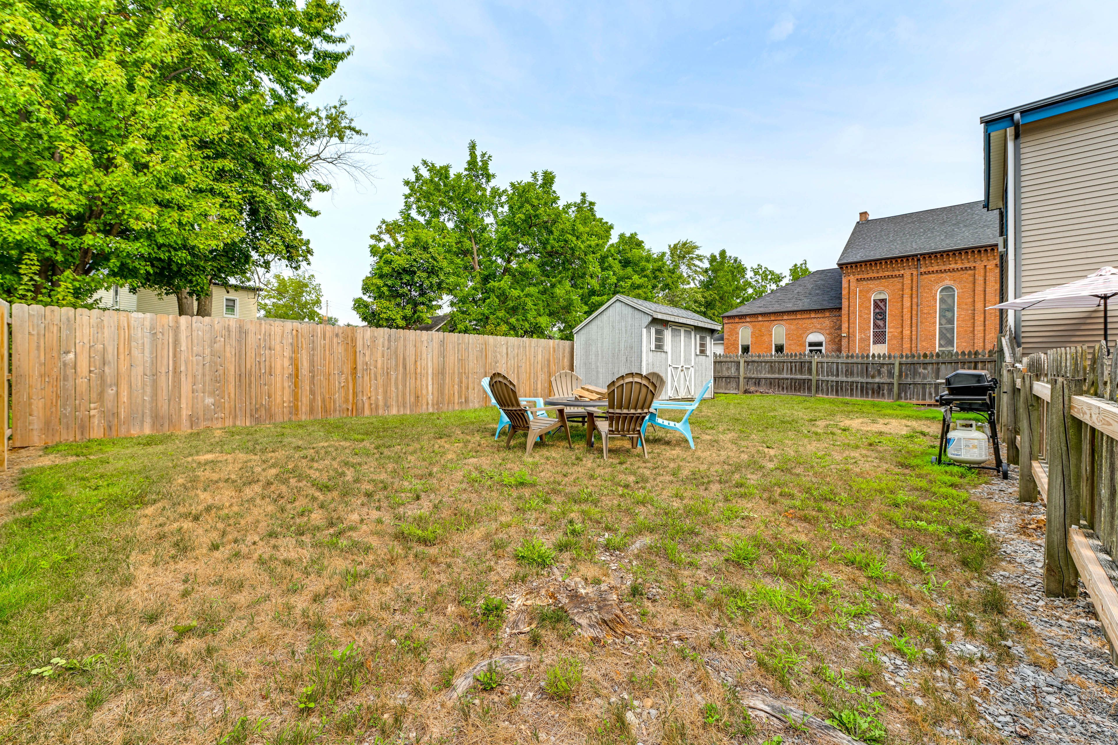 Shared Yard | Fire Pit | Private Gas Grill