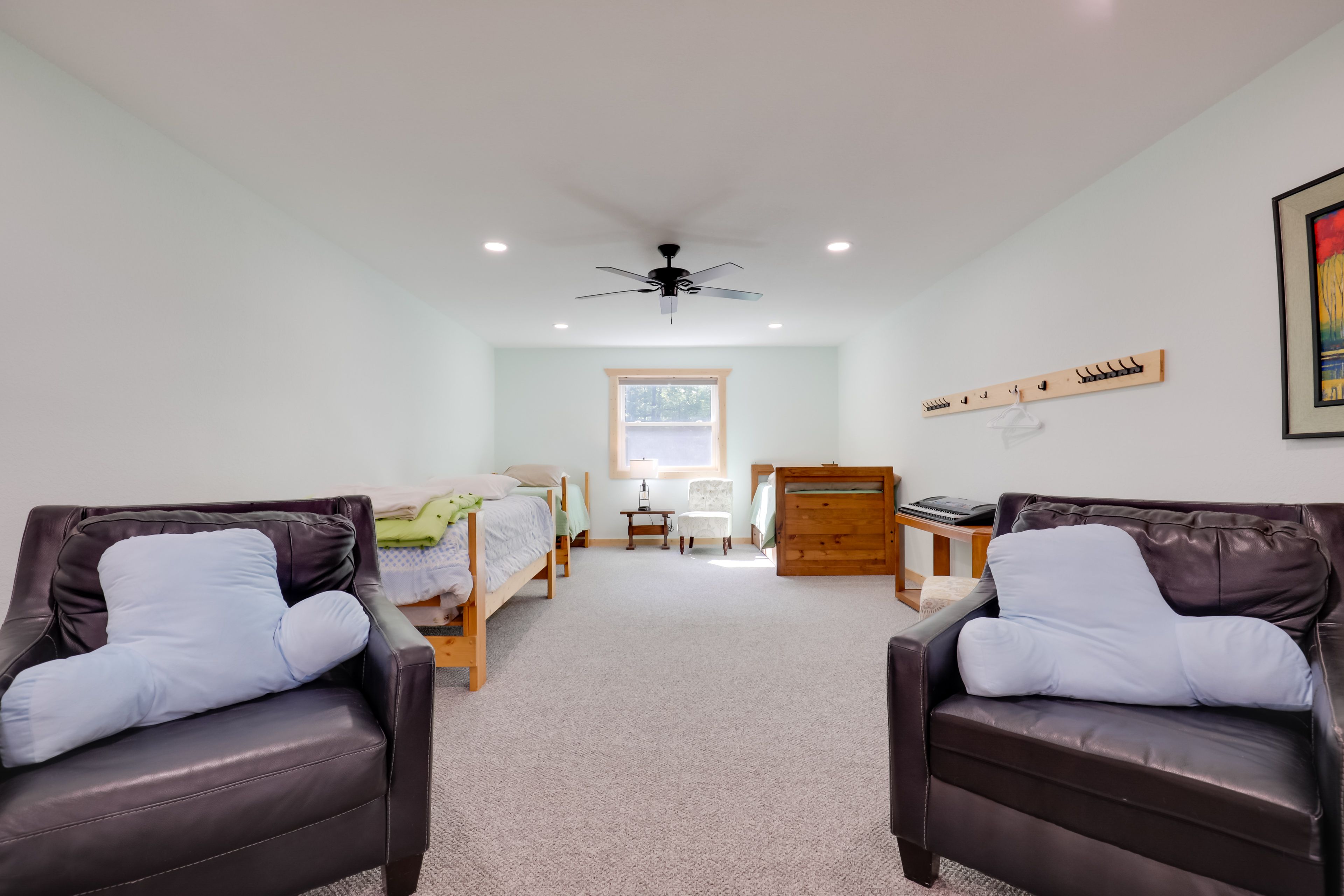 Loft | 3 Twin Beds | Electric Piano | 2nd Floor