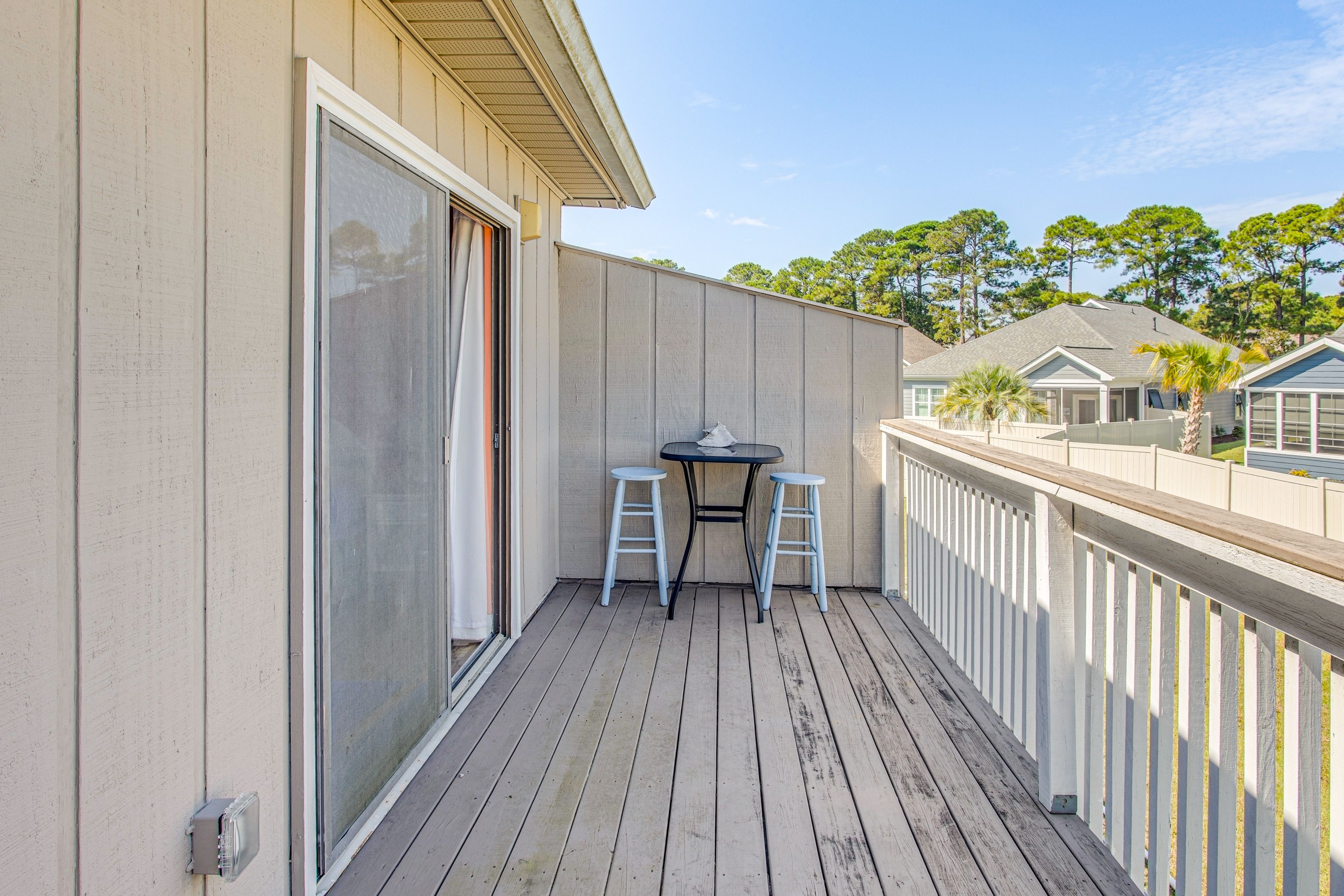 2nd-Floor Deck | Outdoor Seating
