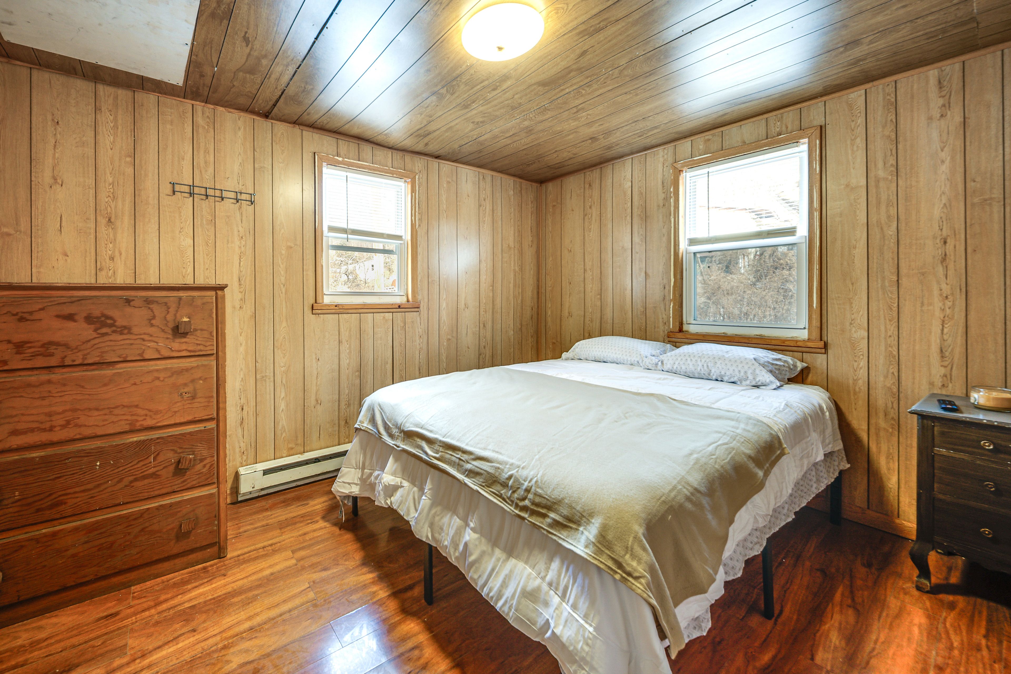 Bedroom 3 | Upper Level | Queen Bed