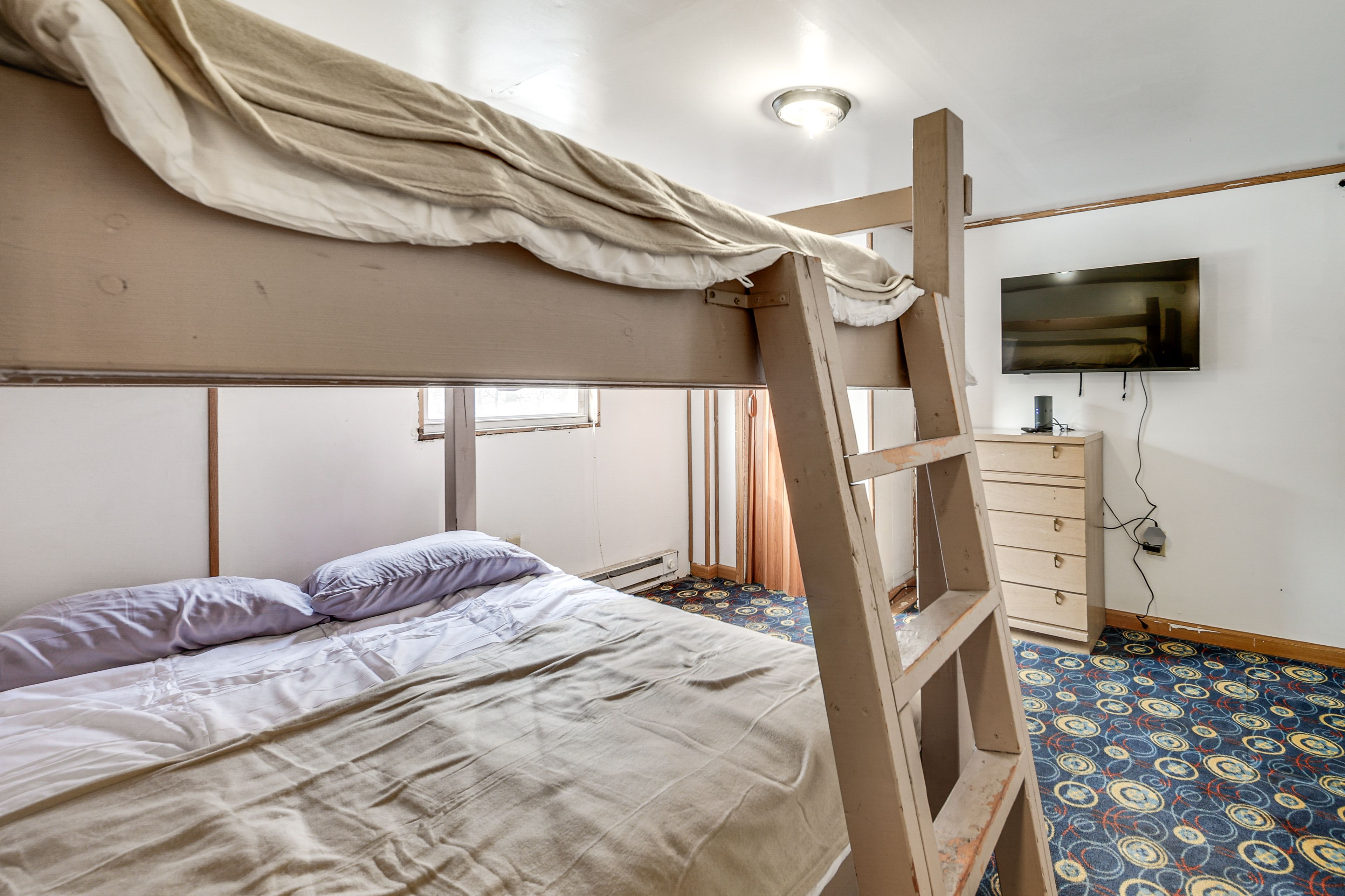 Bedroom 6 | Lower Level | Queen Bunk Bed