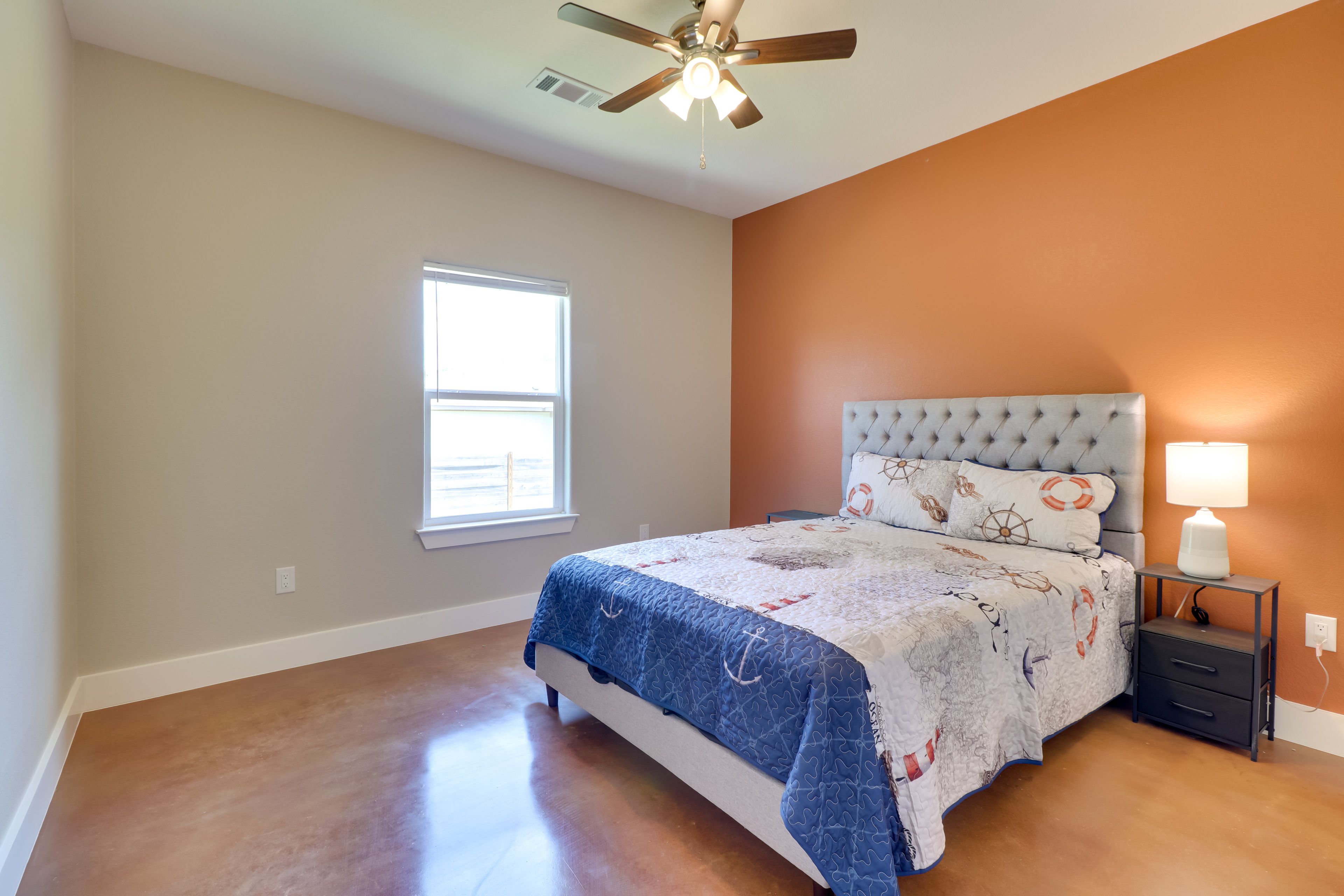 Bedroom 3 | Queen Bed