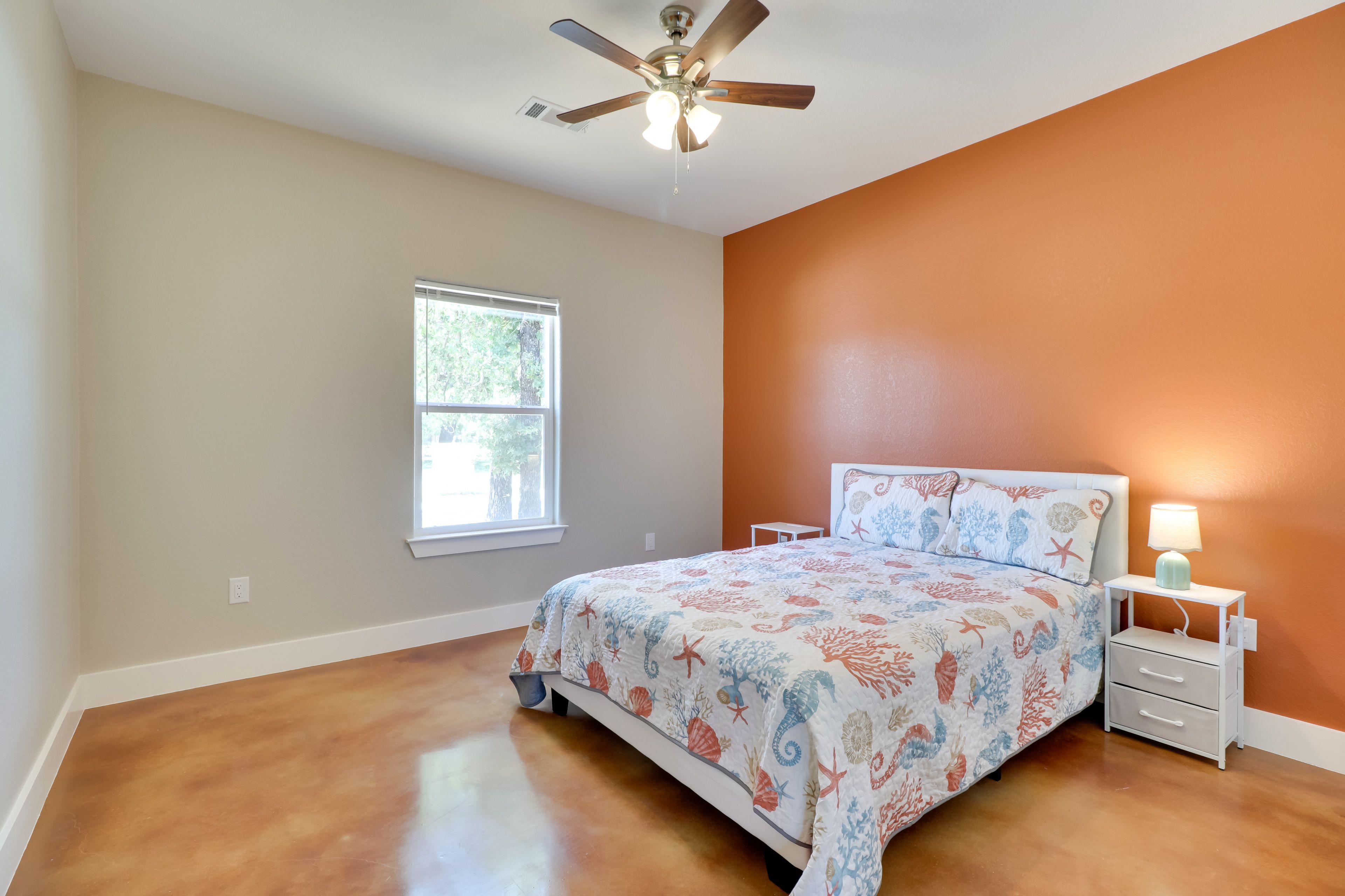 Bedroom 3 | Queen Bed