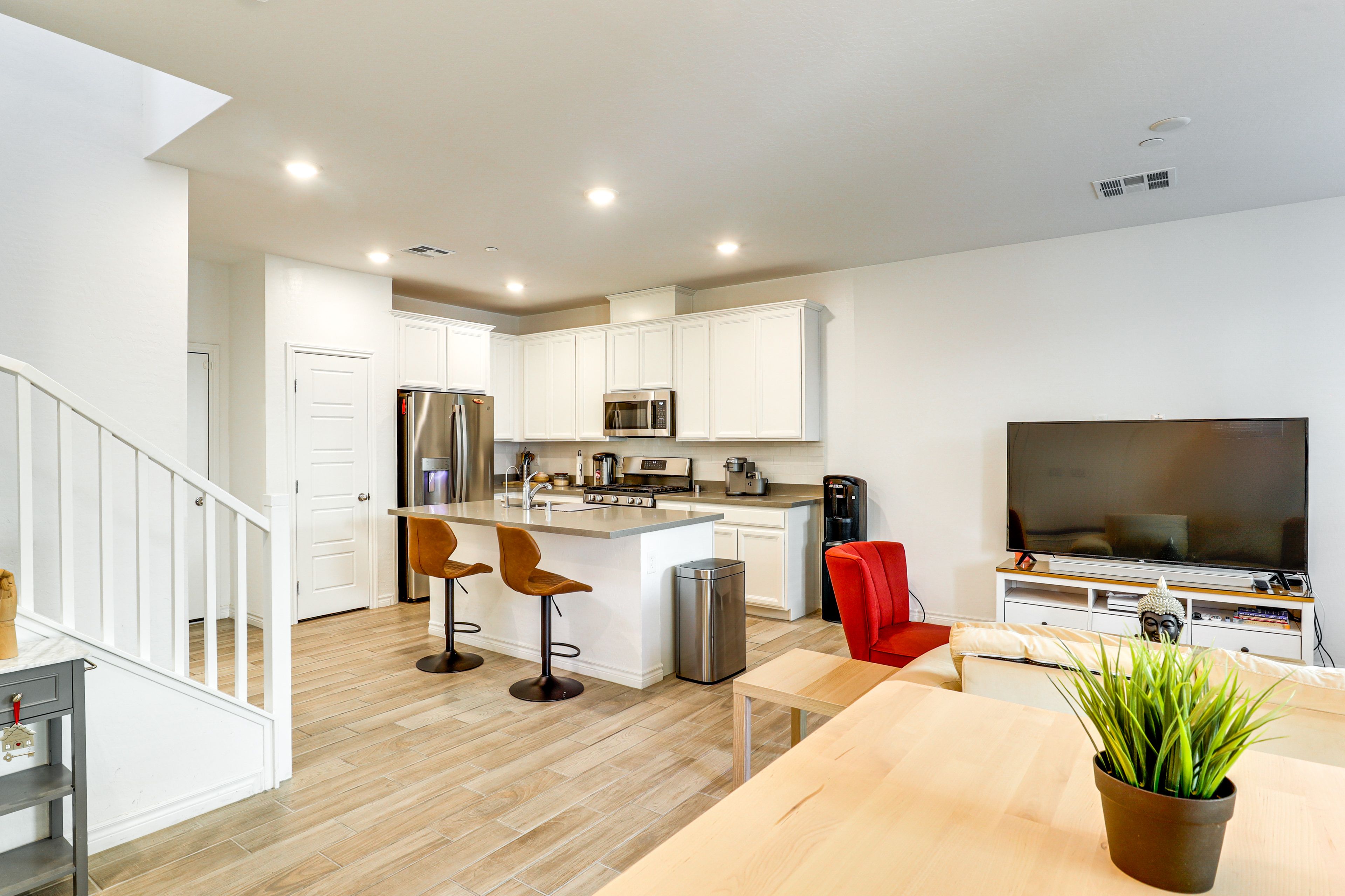 Dining Area | 1st Floor