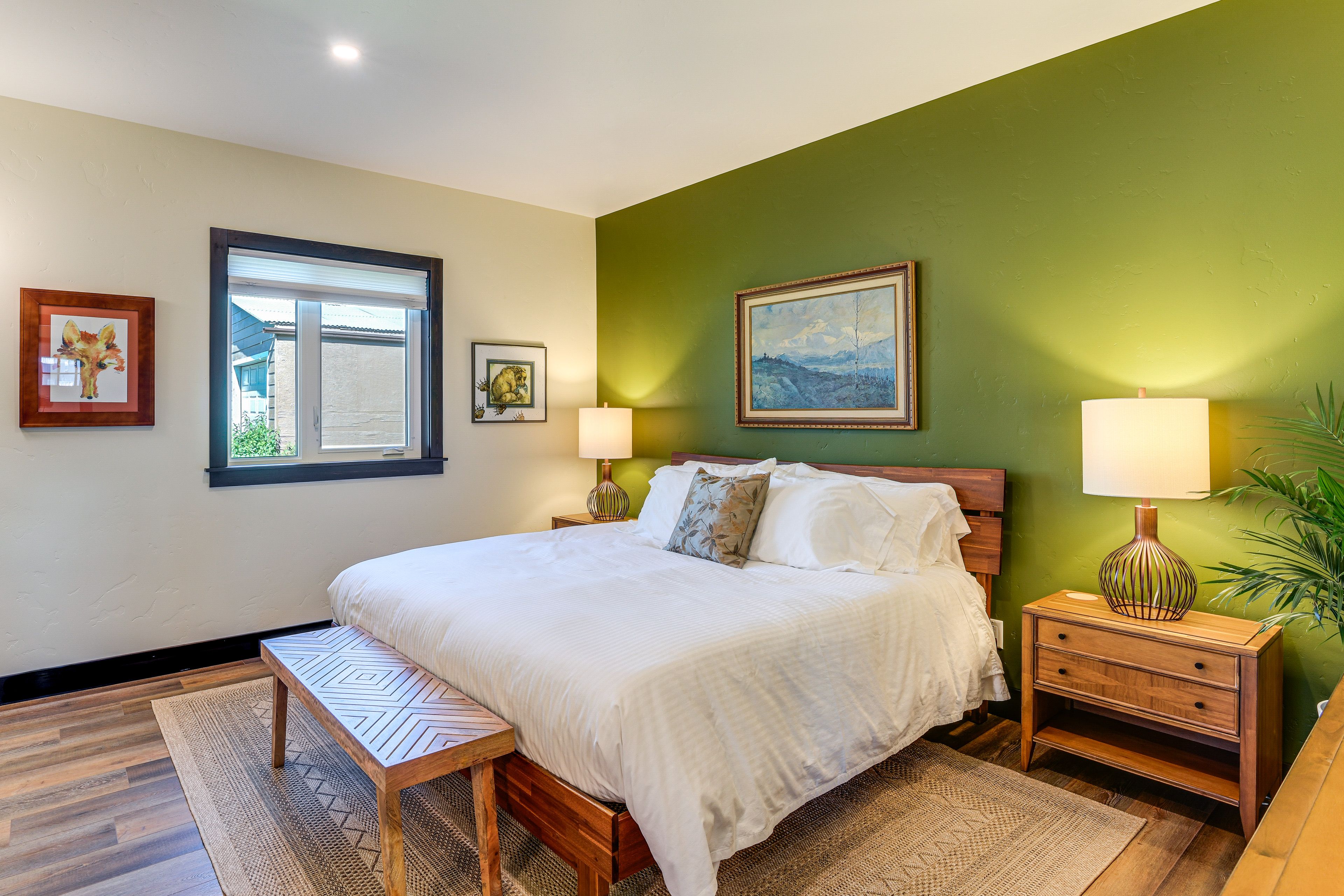 Bedroom | King Bed