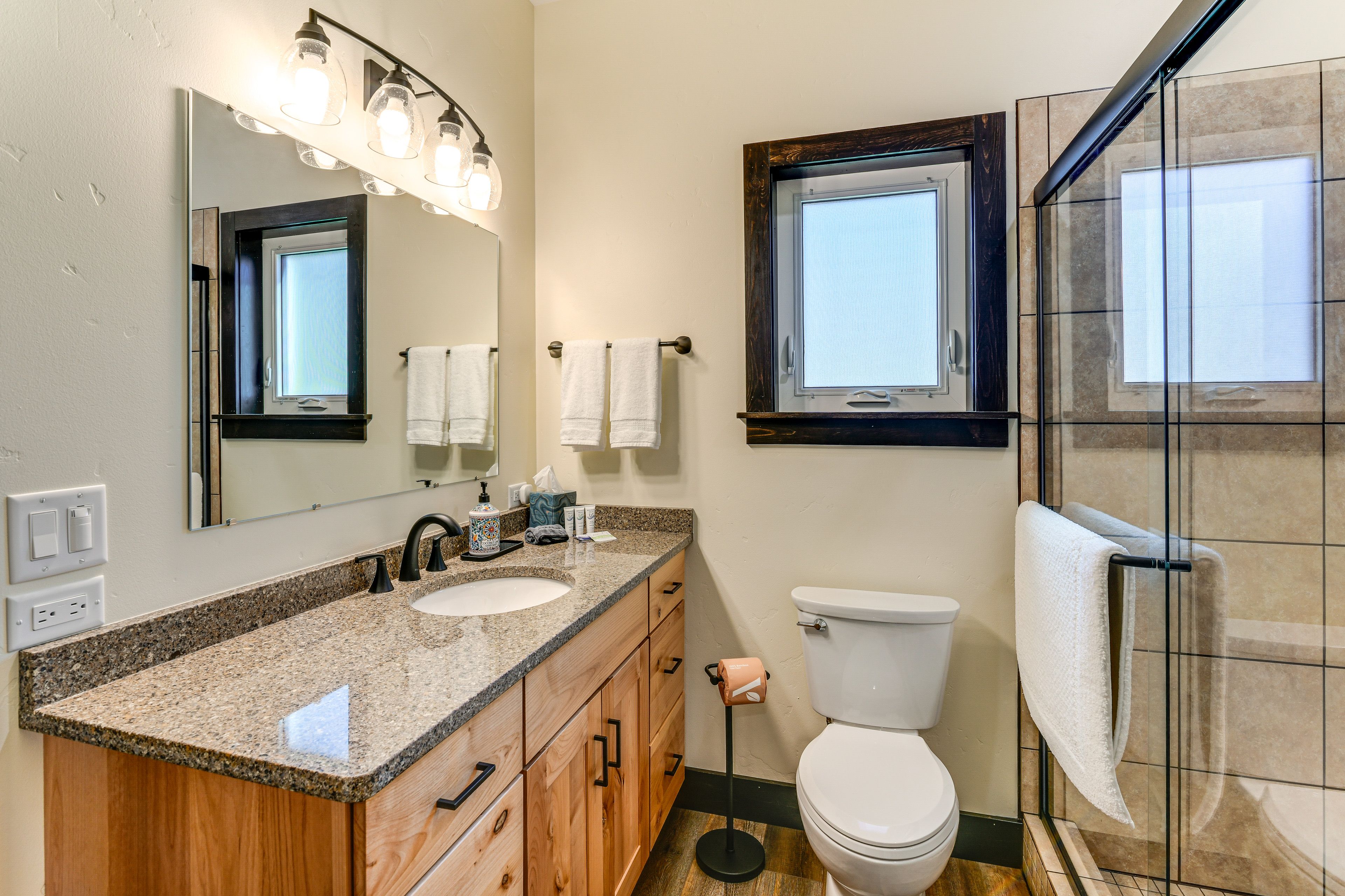 Full Bathroom
