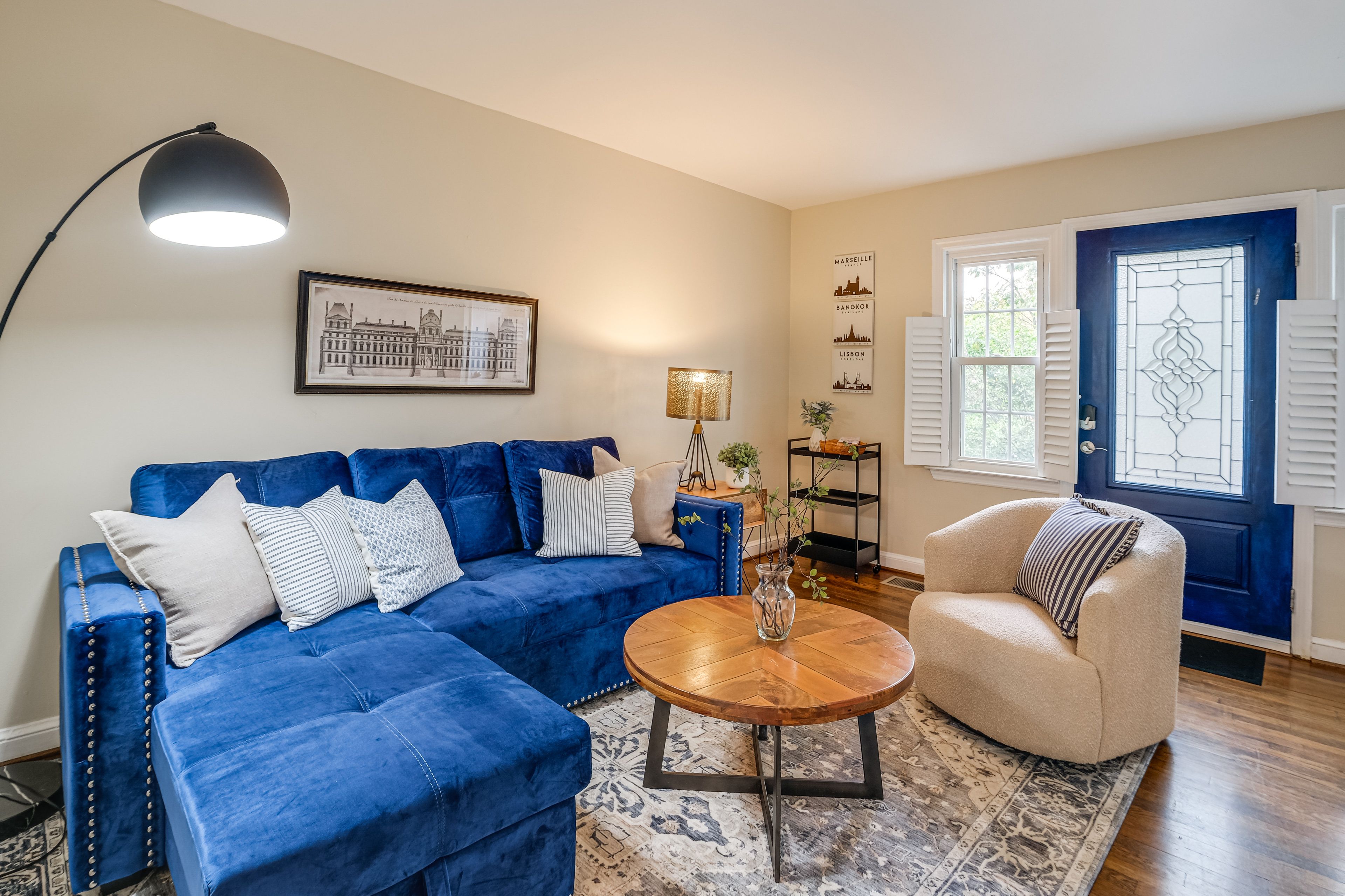 Alexandria Vacation Rental | 2BR | 1BA | 800 Sq Ft | Stairs Required
