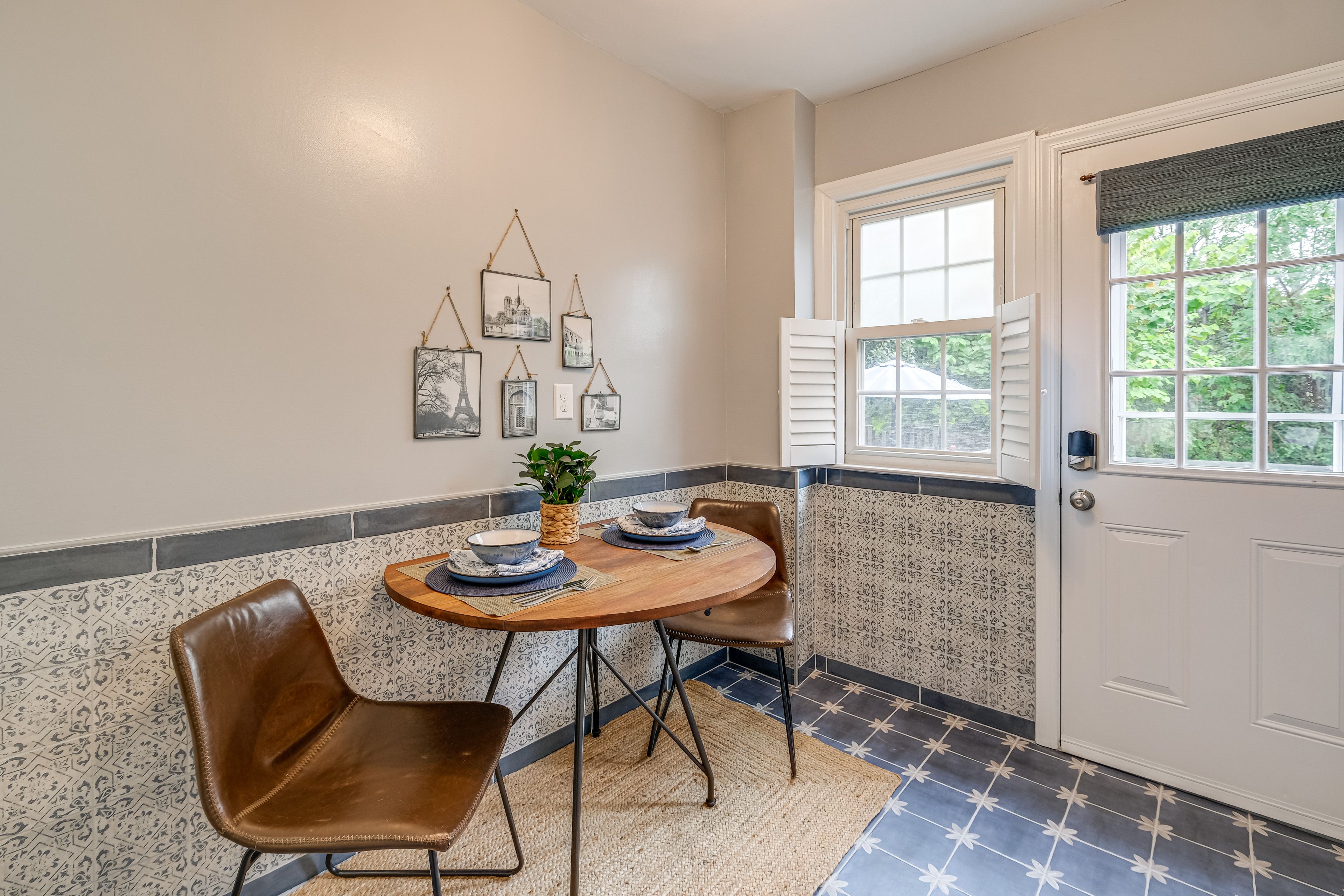 Dining Area | Main Level