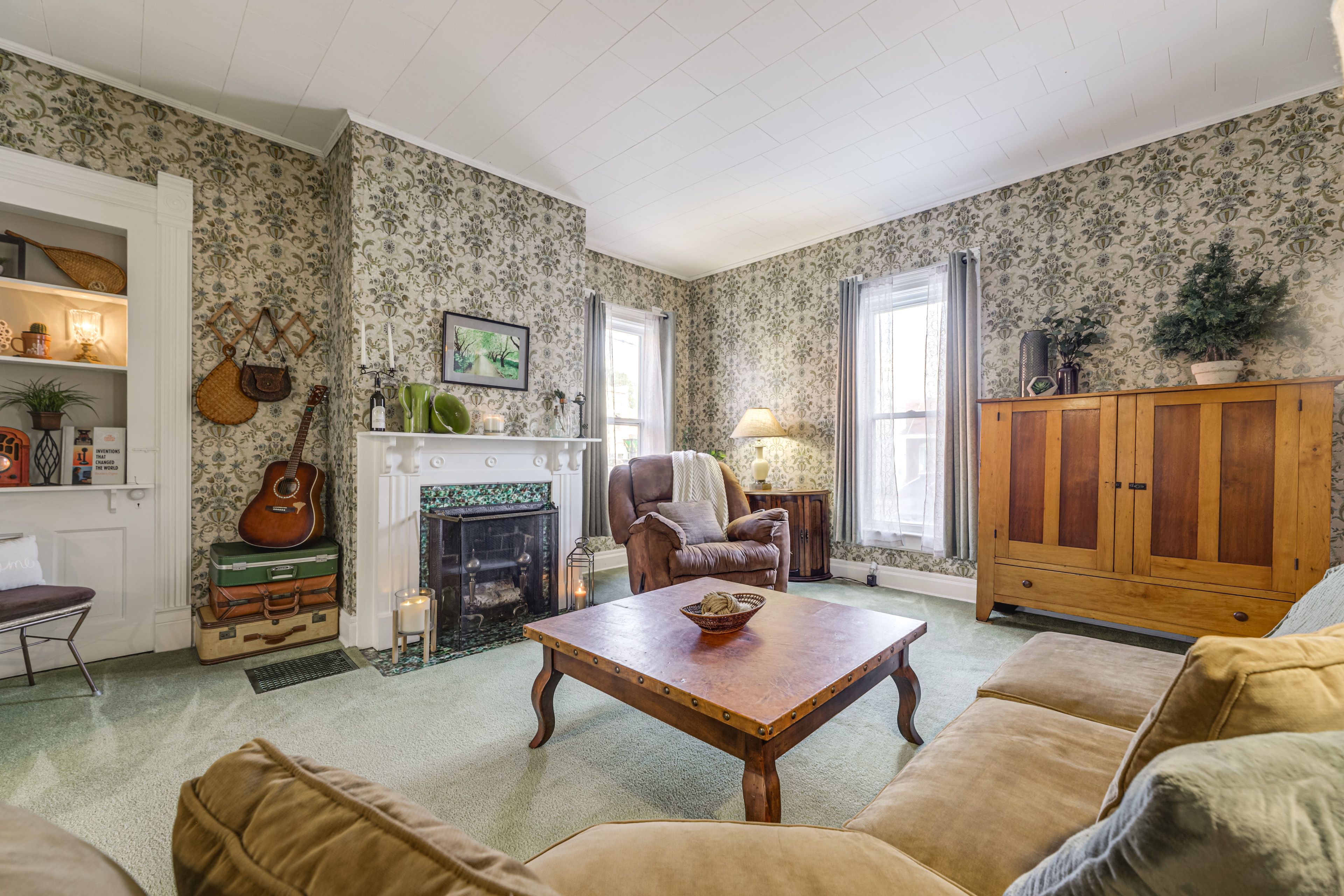 Living Room | Sleeper Sofa | 1st Floor