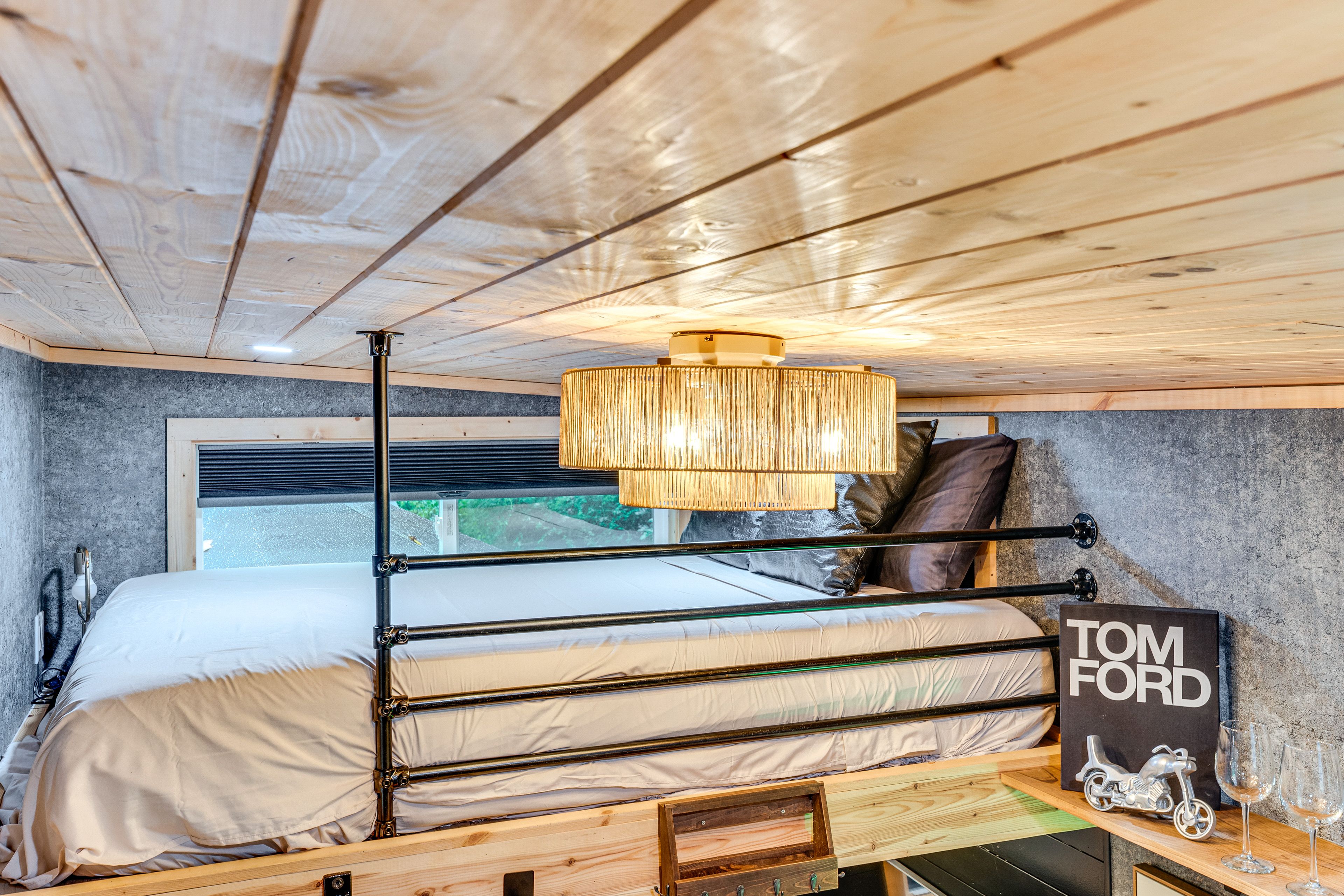 Studio | Full Floor Mattress | Twin Bed