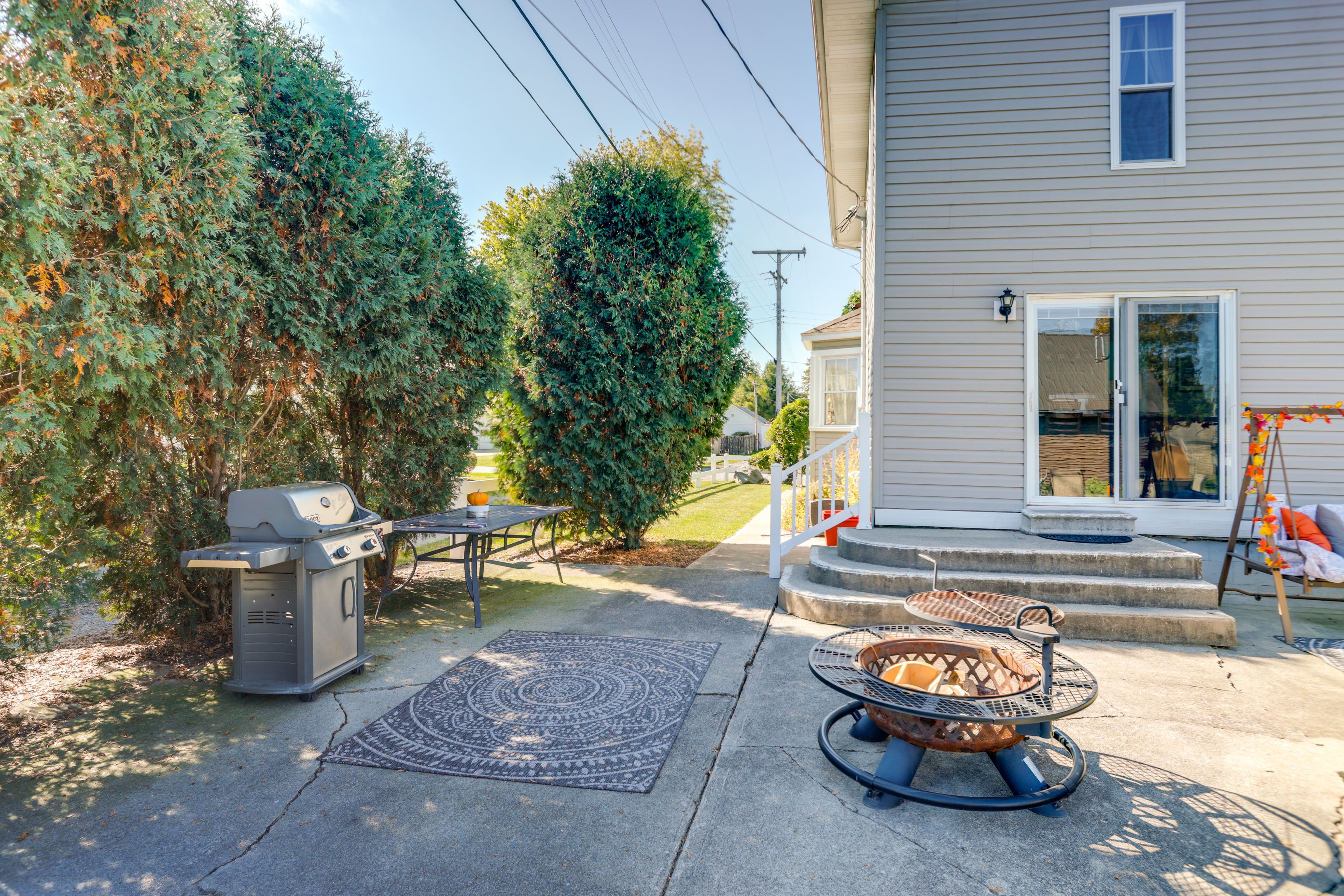 Patio & Yard | Gas Grill | Fire Pit | Outdoor Dining