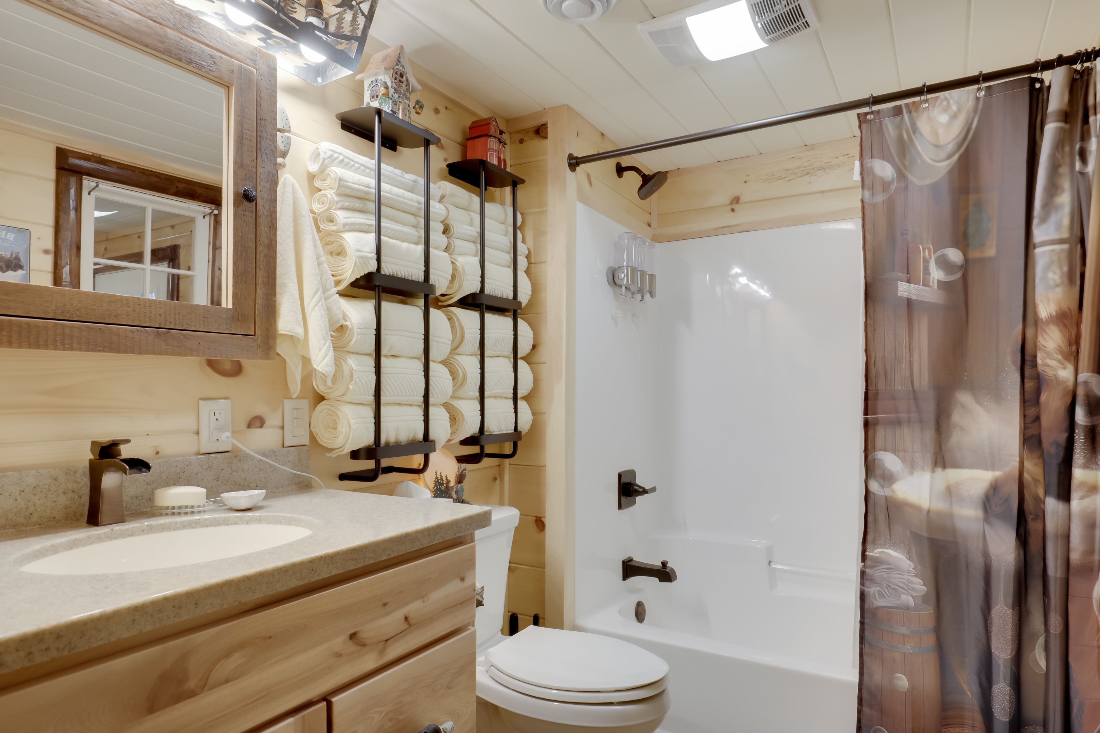 Bathroom | Complimentary Toiletries | Hair Dryer