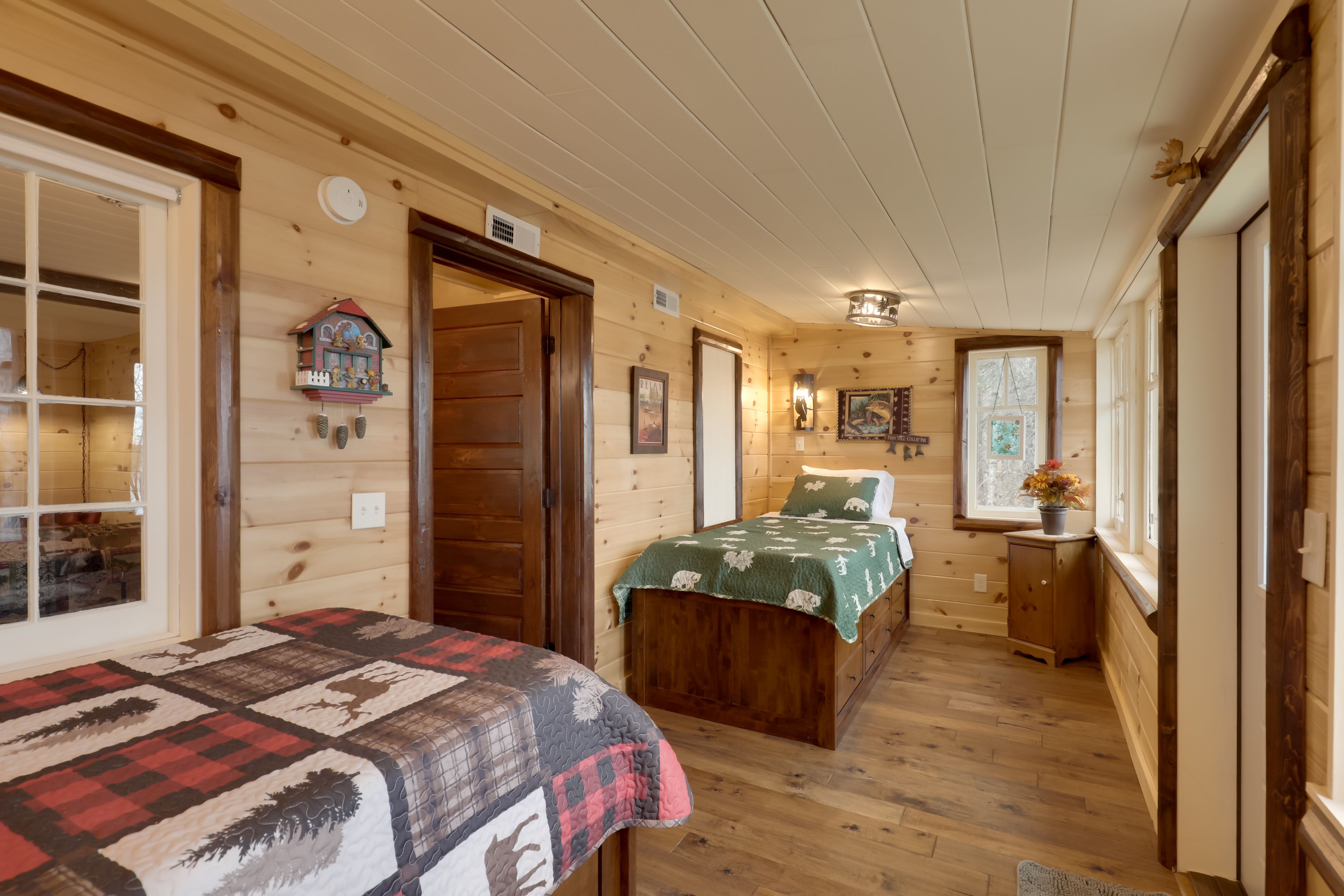 Bedroom 4 | 2 Twin XL Beds