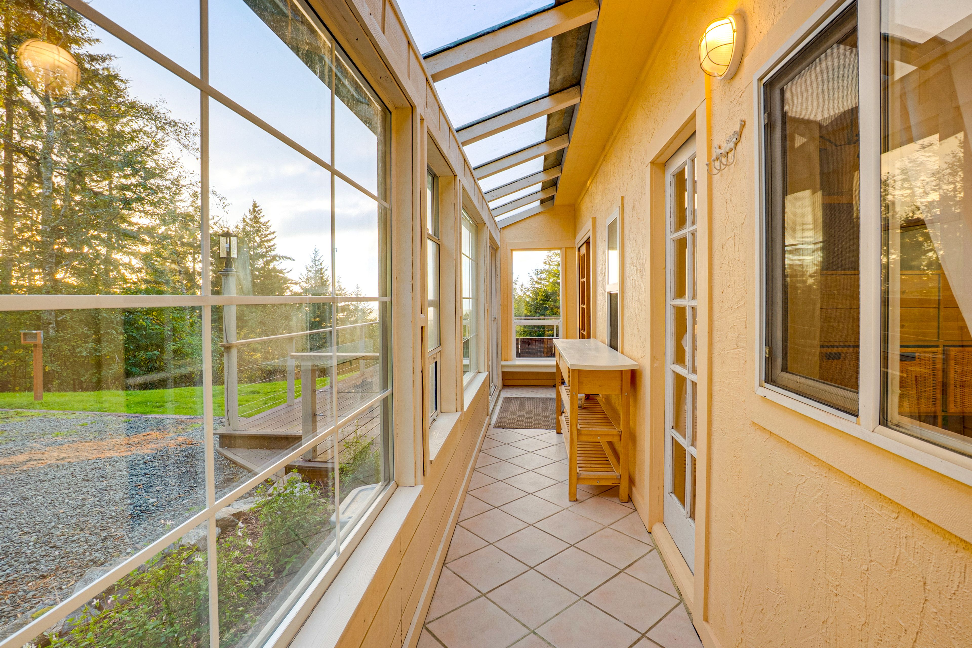 Enclosed Patio/Sunroom
