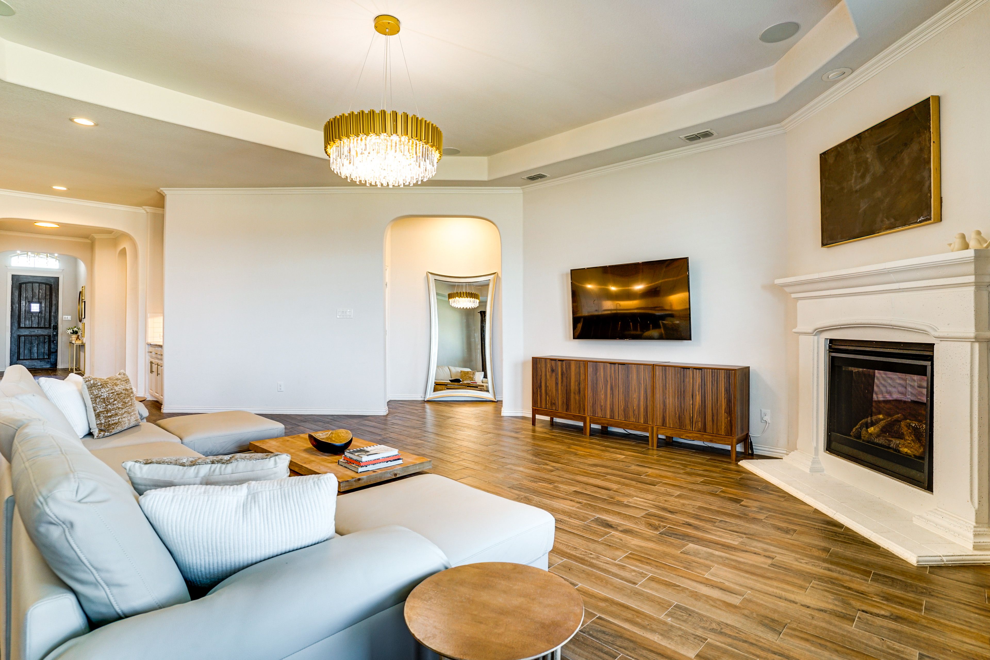 Living Room | Free WiFi | Central A/C & Heat