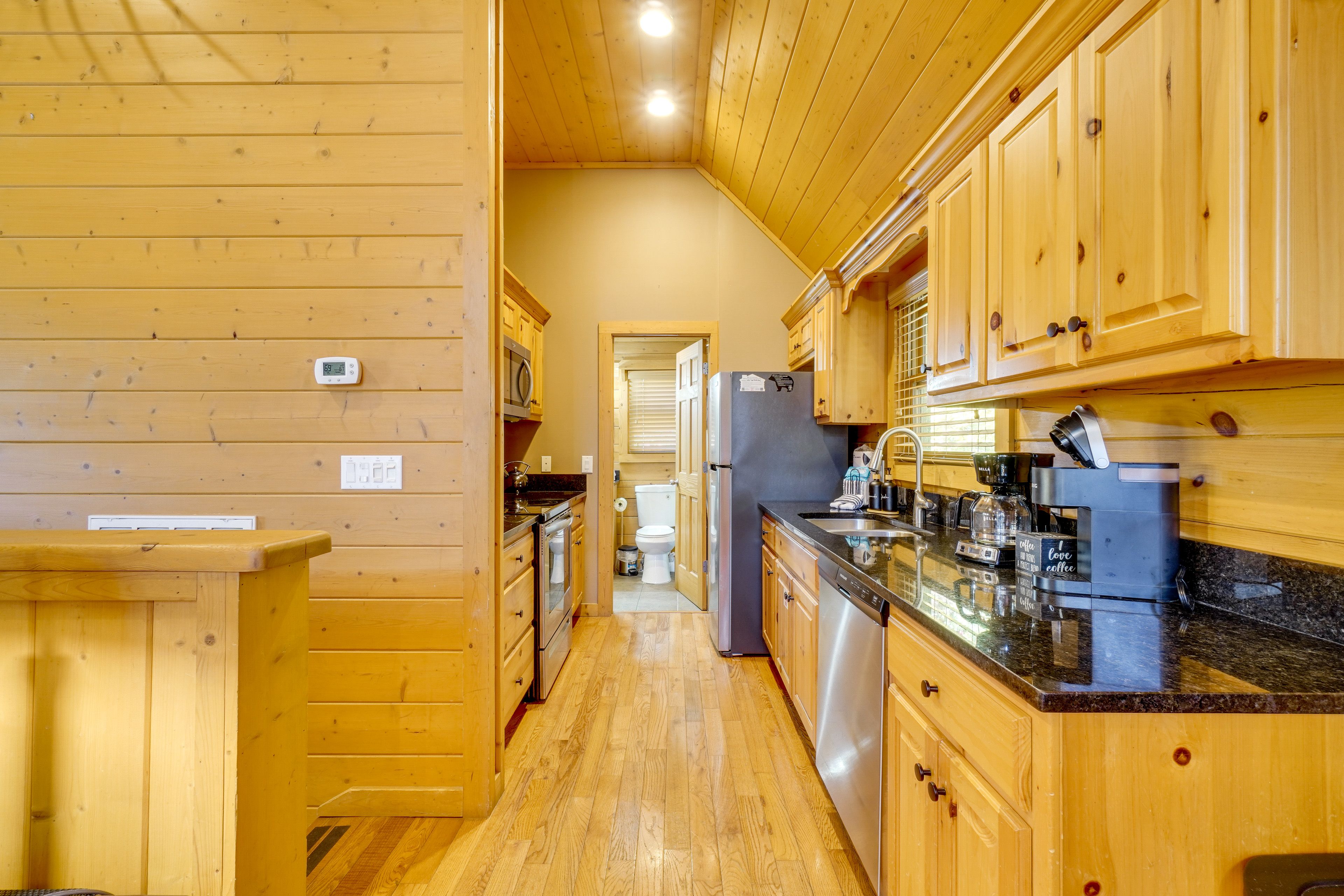 Kitchen | 2nd Floor | Cooking Basics | Drip & Keurig Coffee Makers | Toaster