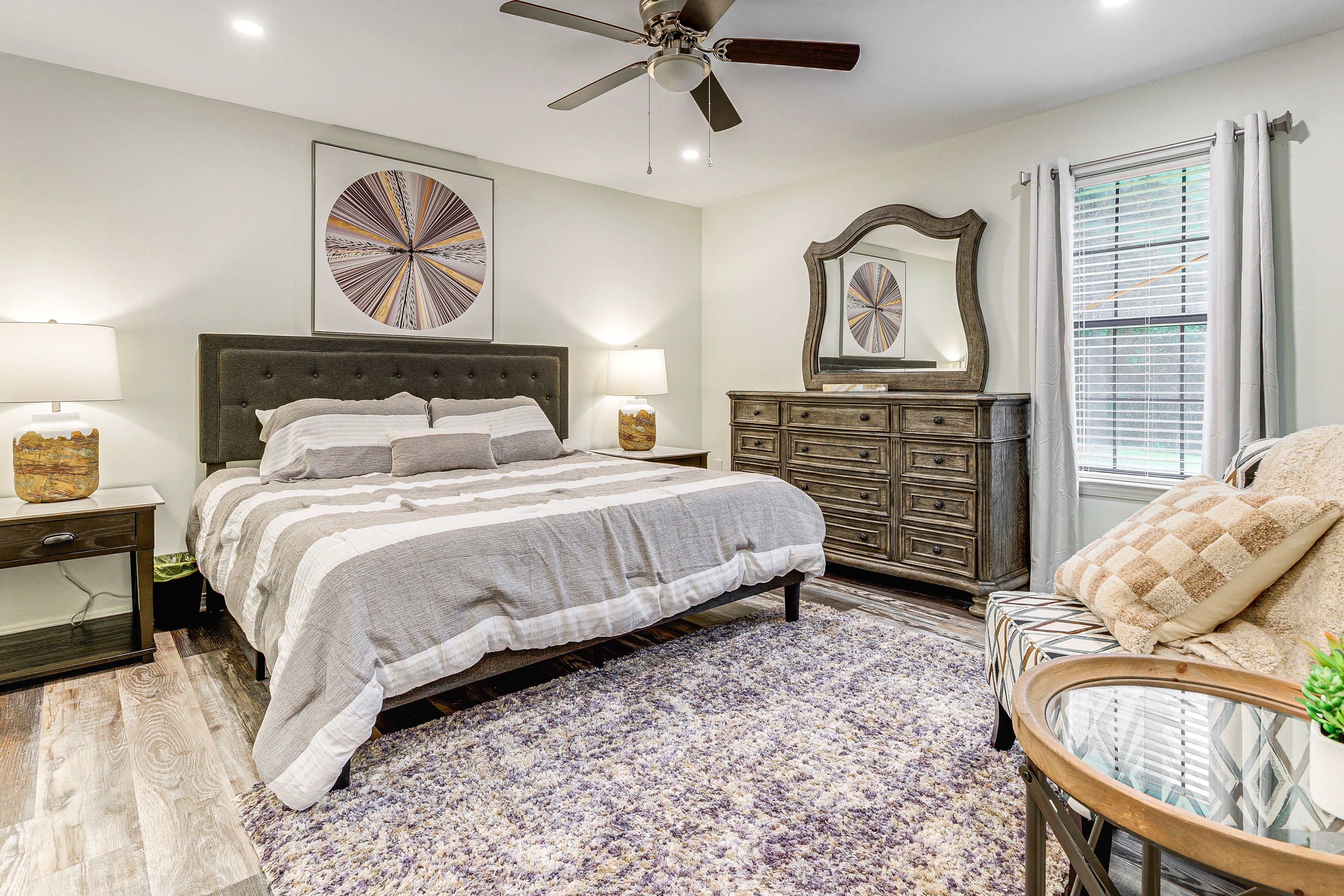 Bedroom 1 | King Bed | Linens Provided