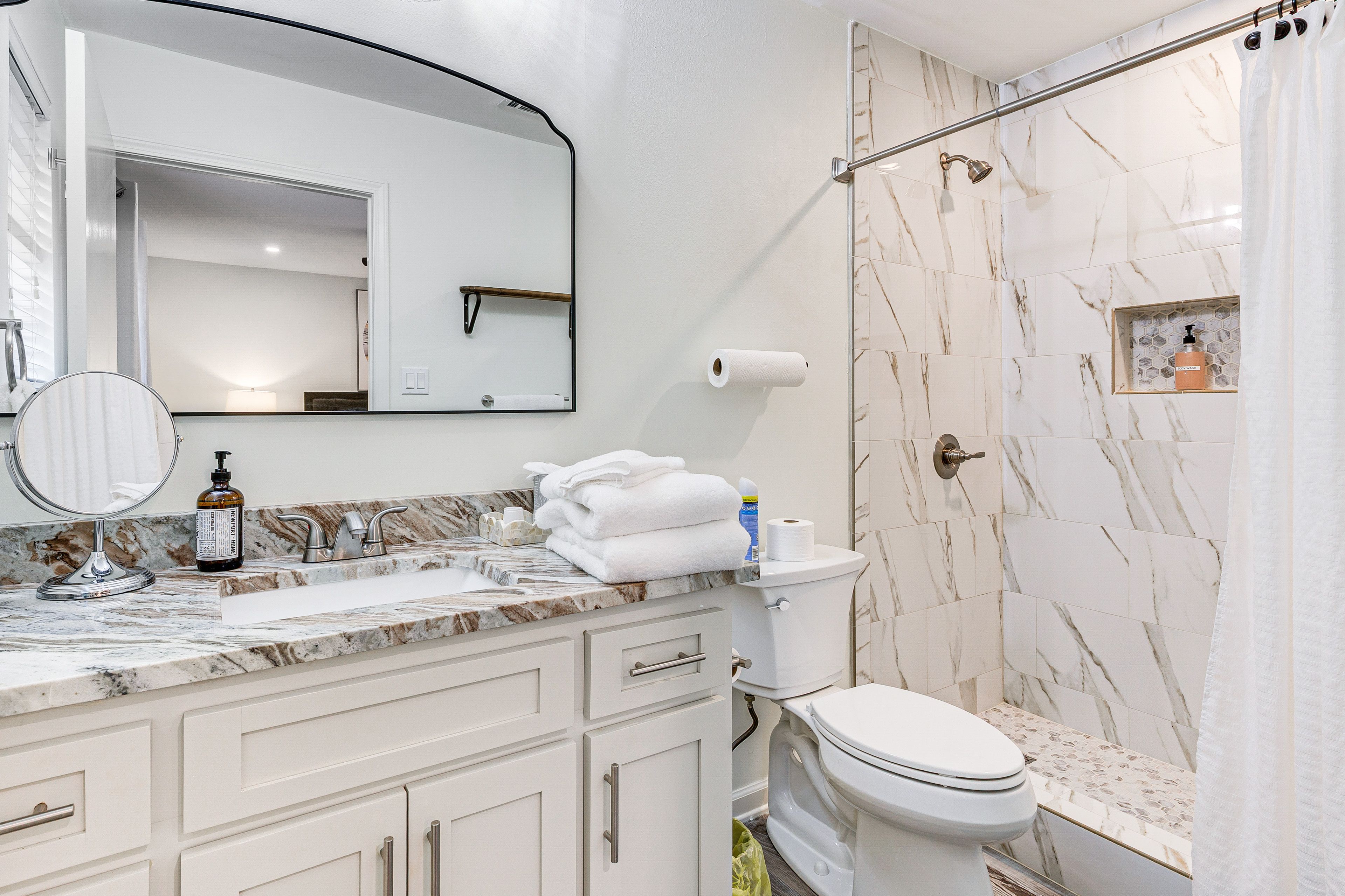 En-Suite Bathroom | Towels Provided
