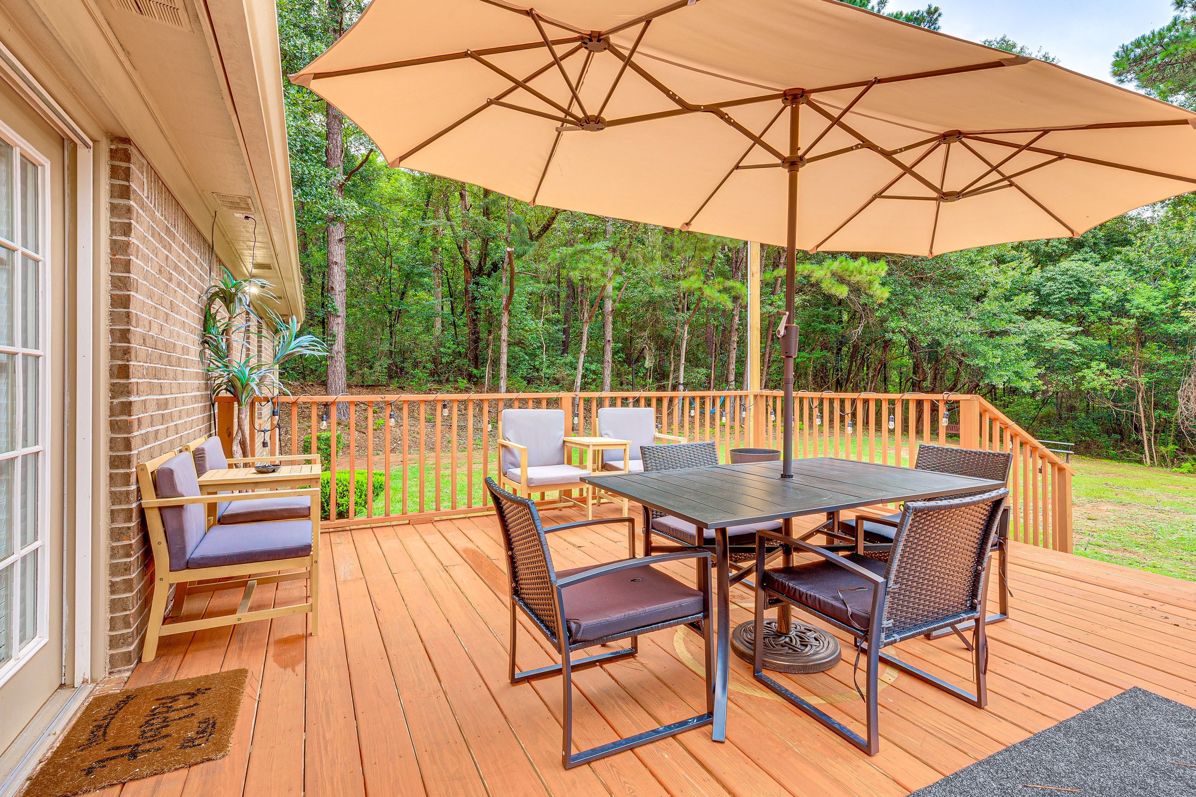 Daphne Vacation Rental | 4BR | 2.5BA | 2,000 Sq Ft | 4 Steps Required
