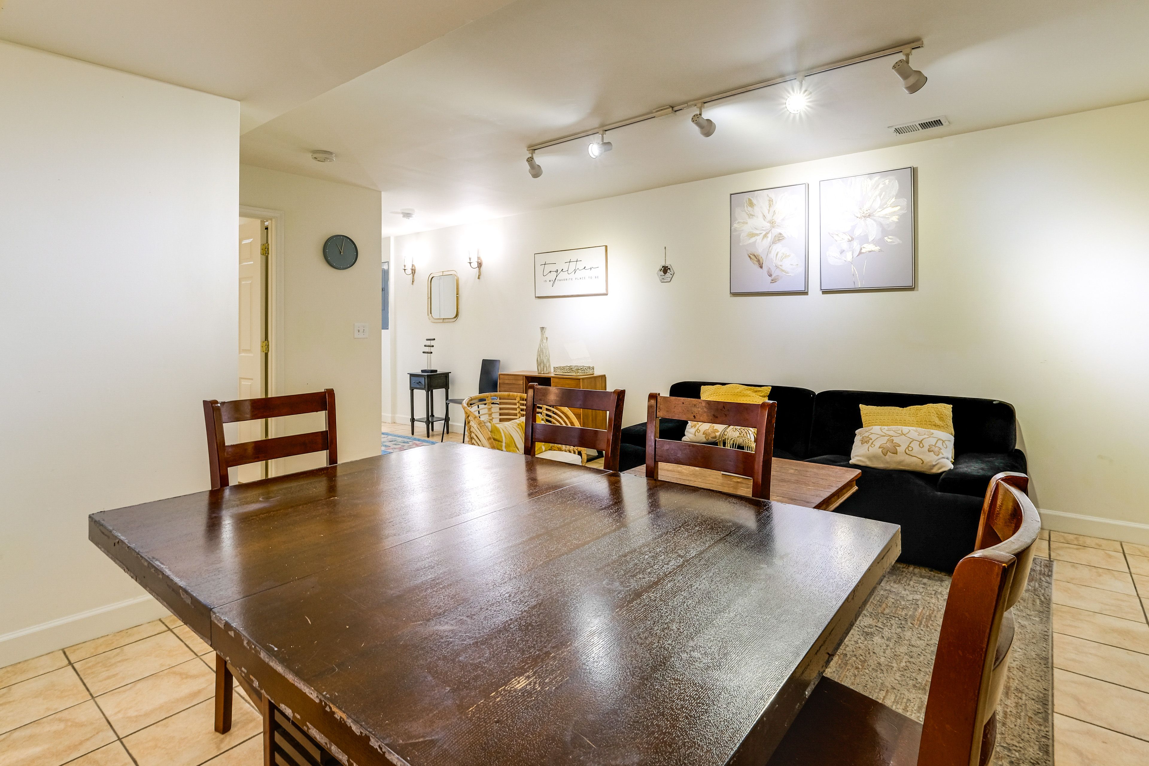 Dining Area | Dishware & Flatware