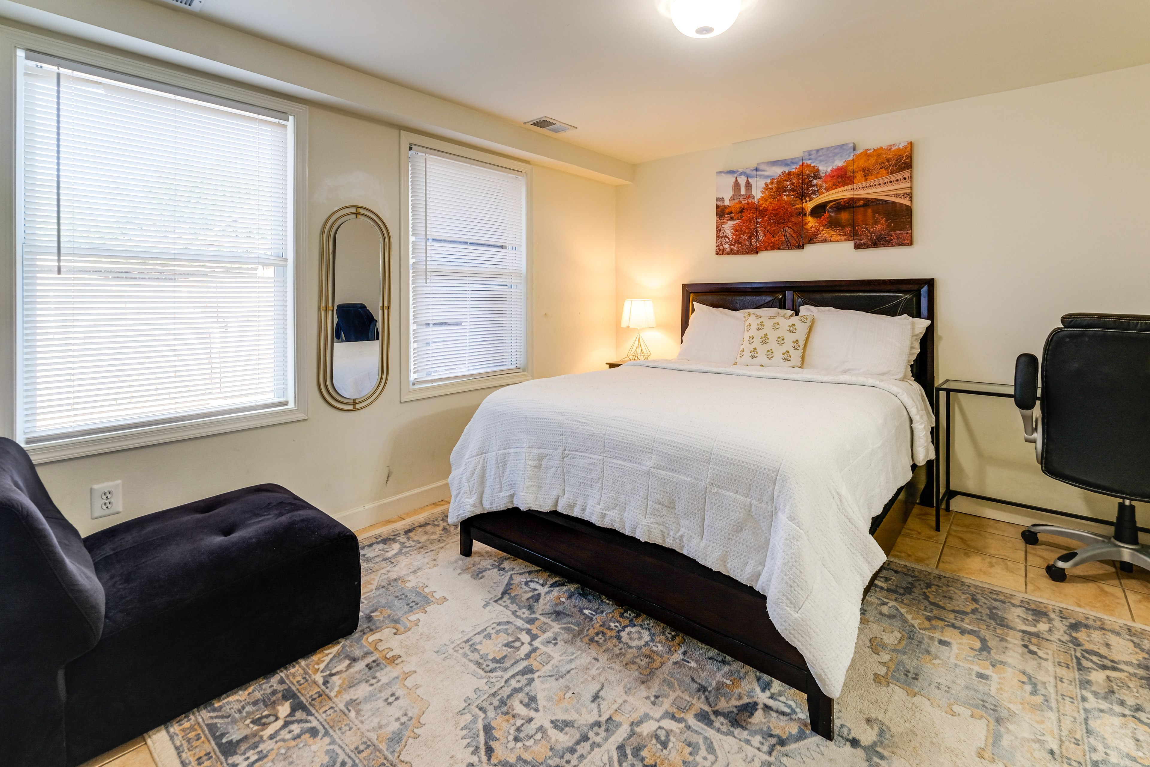 Bedroom 1 | Queen Bed | Work Desk