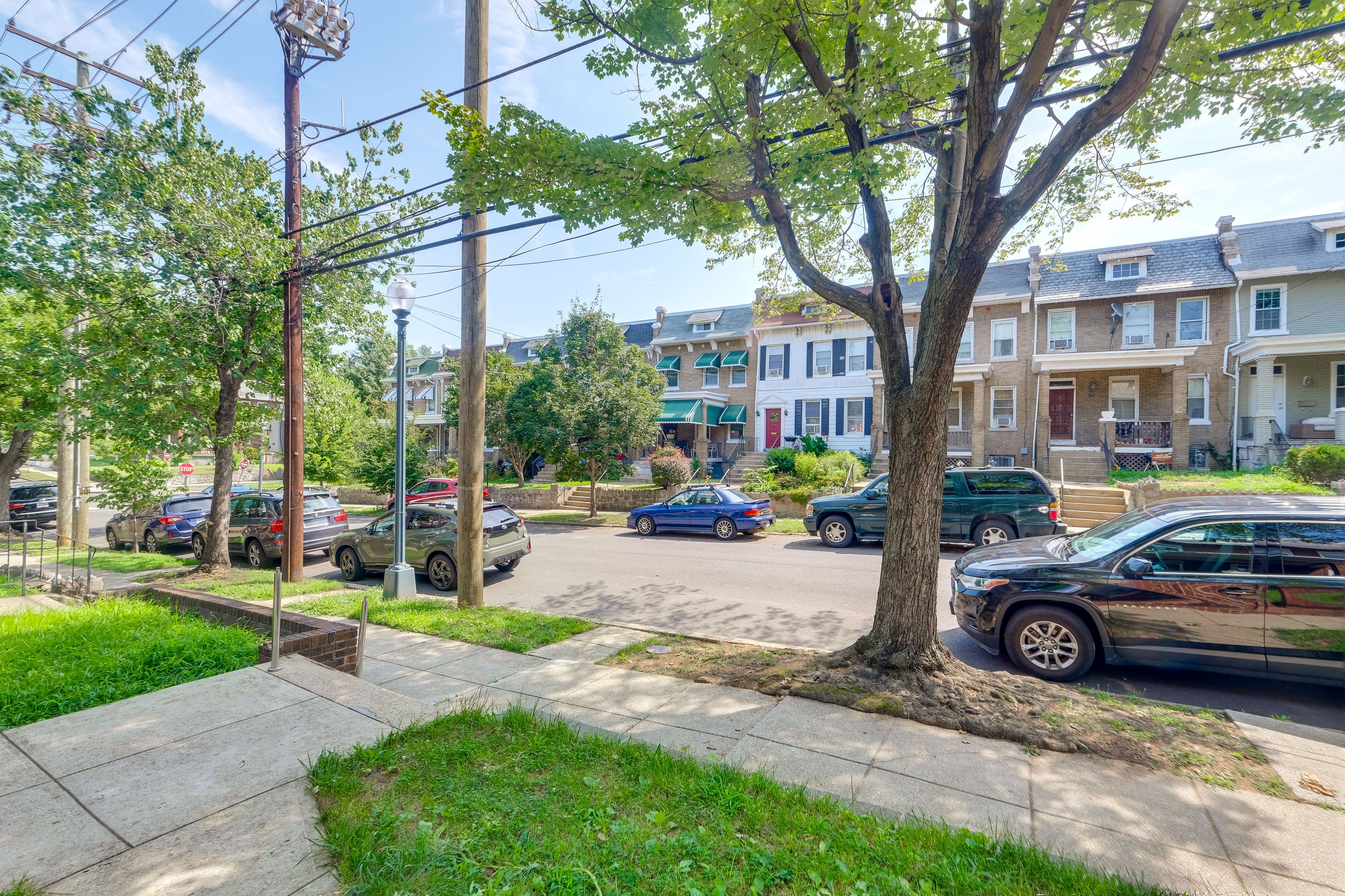 Exterior | Free Street Parking