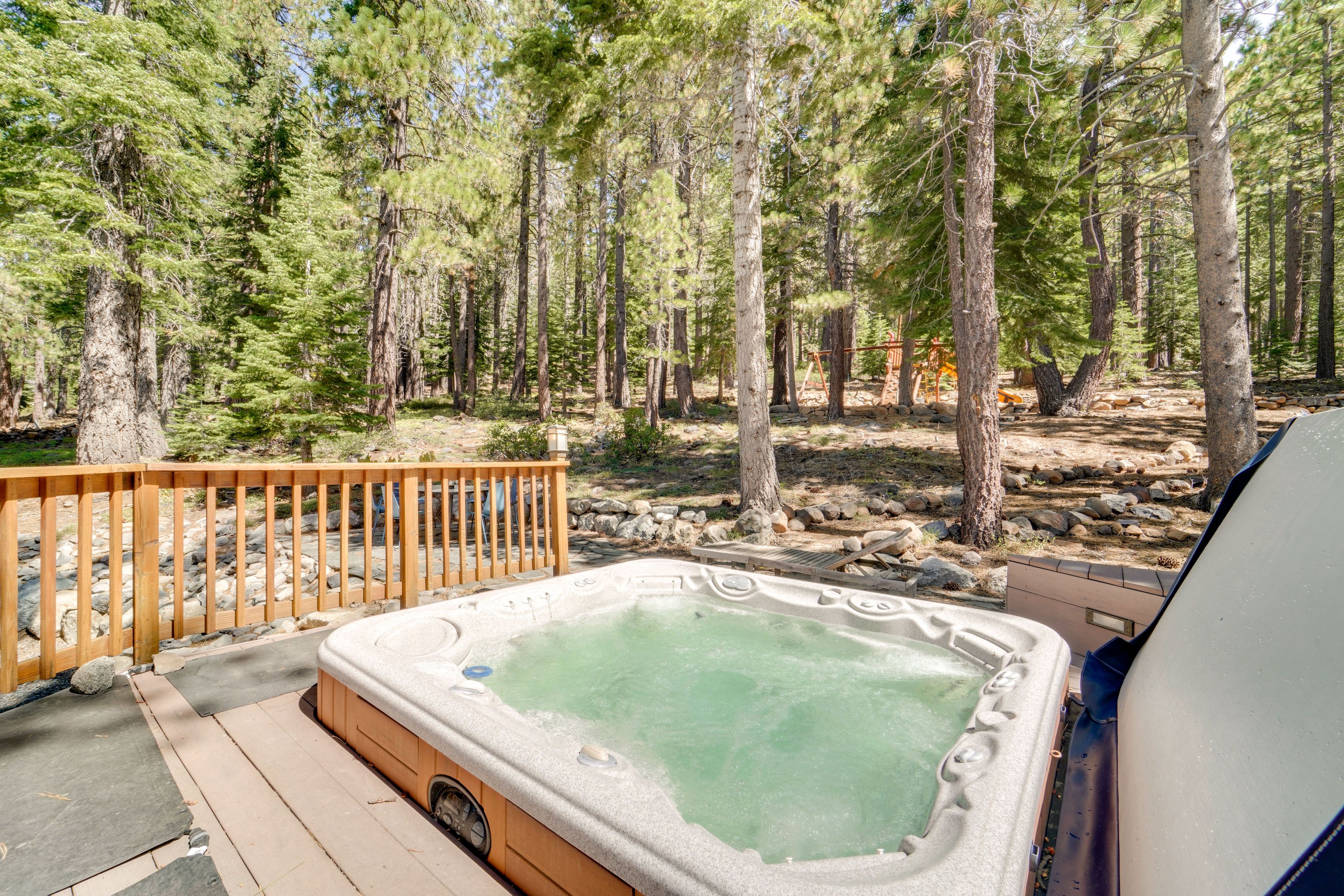 Deck | Private Hot Tub