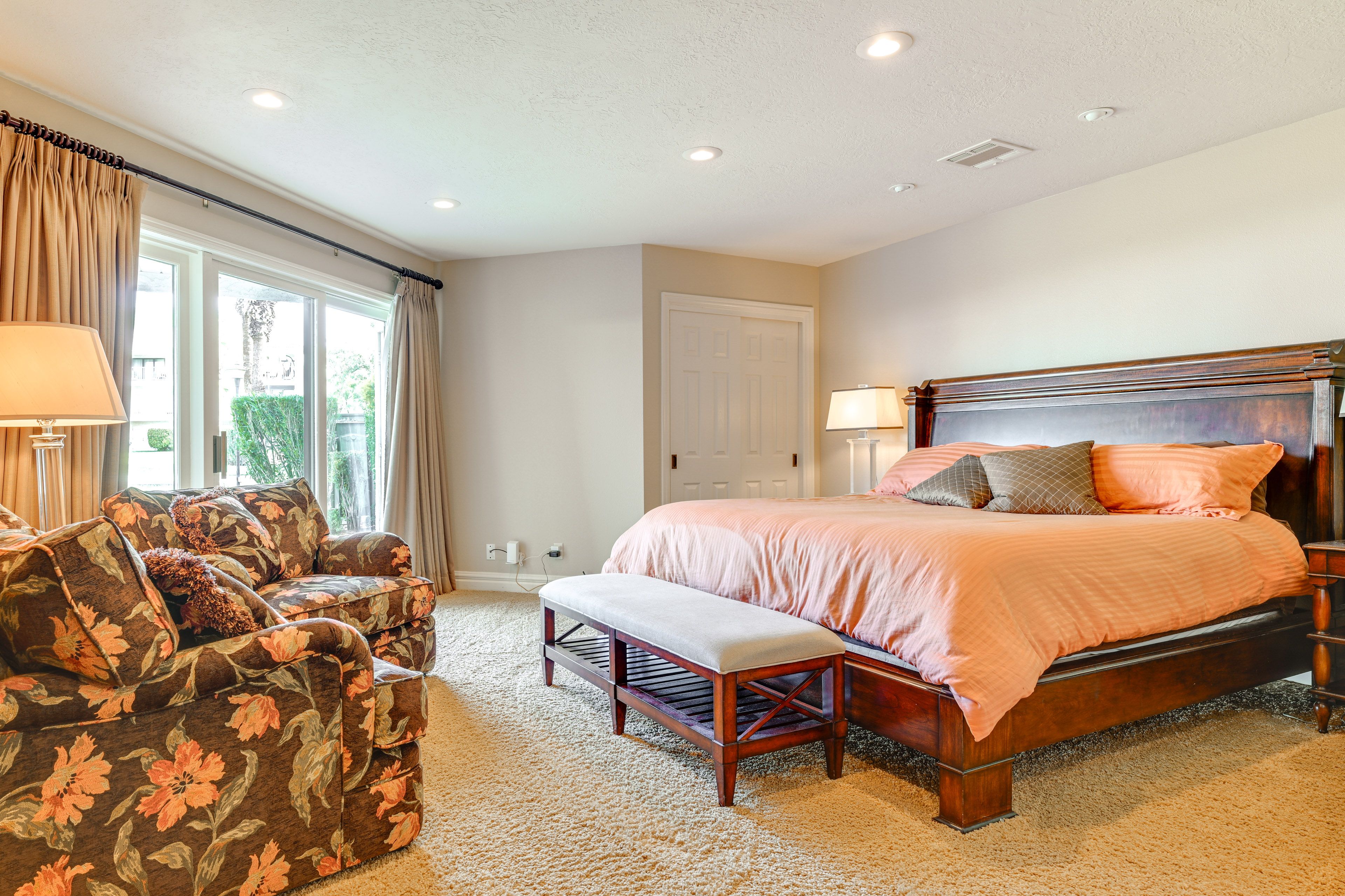 Bedroom 2 | King Bed