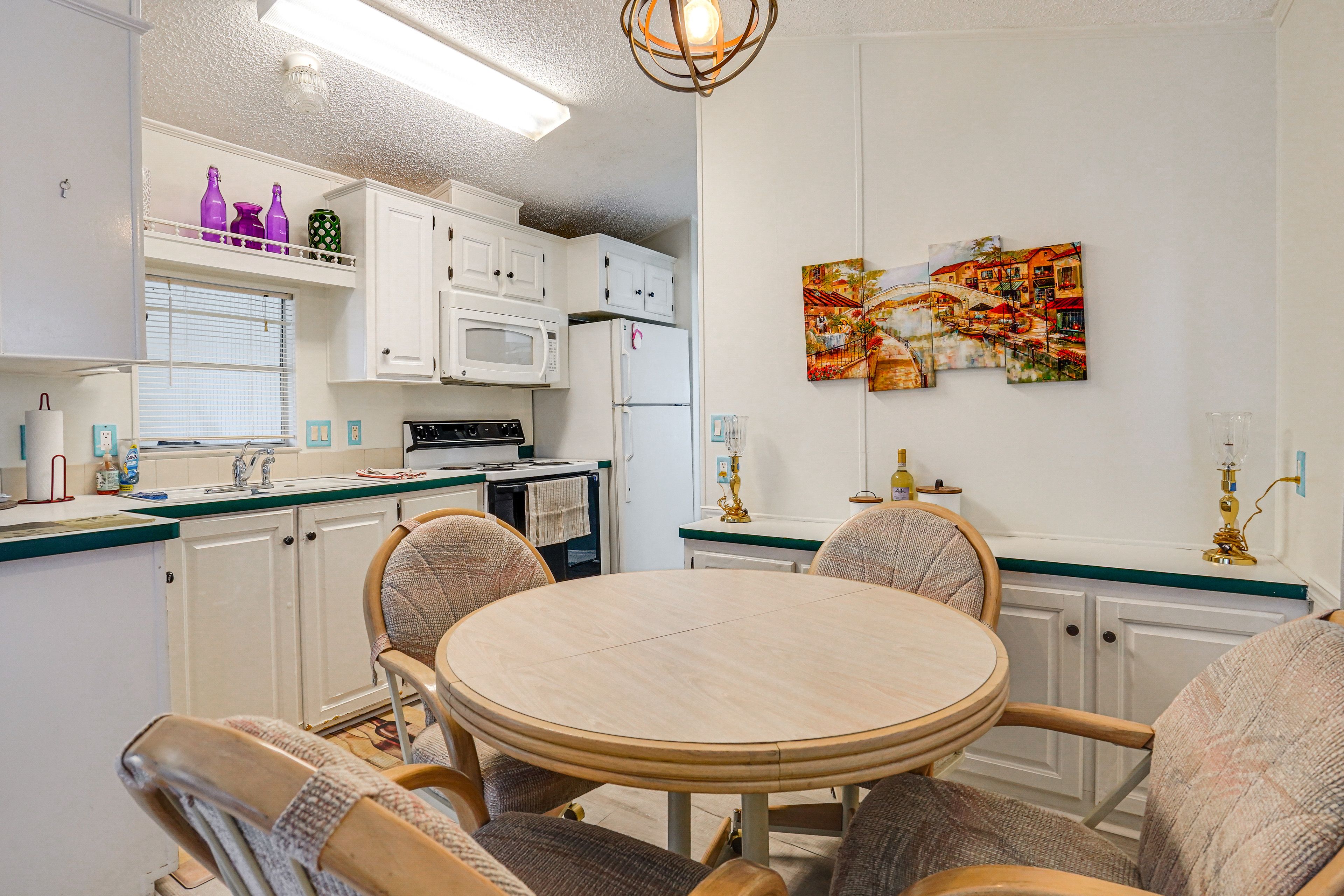 Kitchen & Dining Area | Single-Story Home | Central A/C & Heat