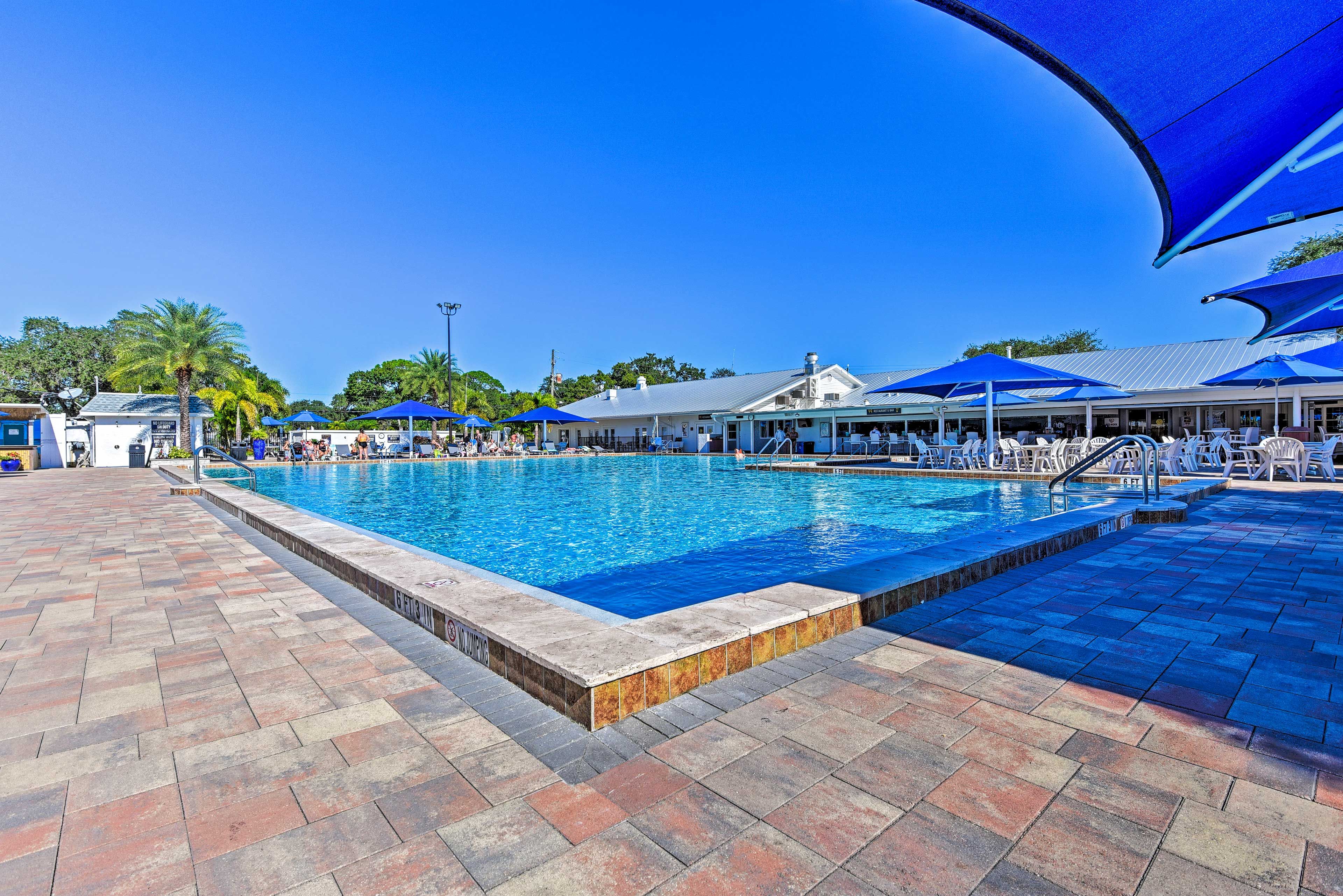 Community Outdoor Pool