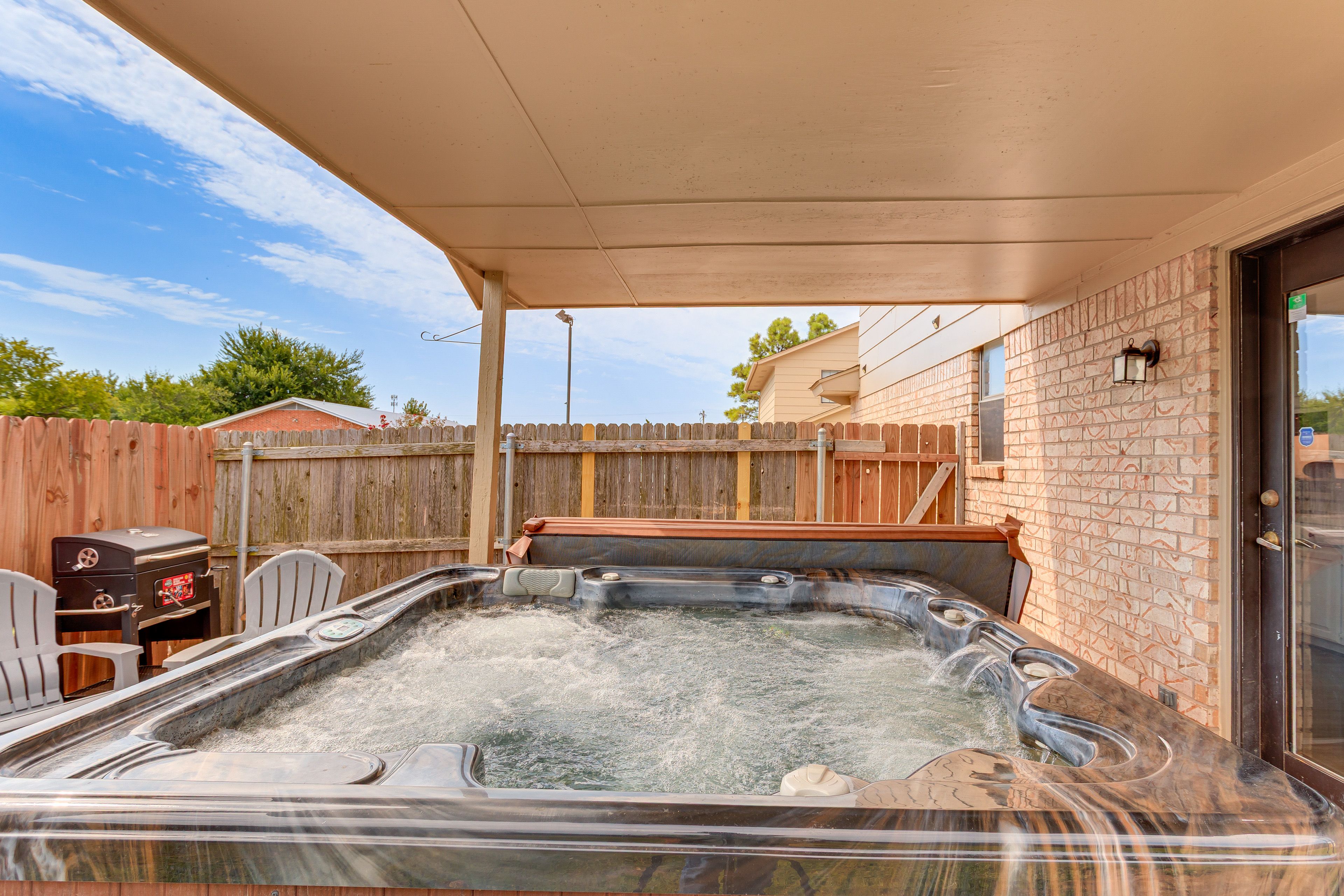 Oklahoma City Vacation Rental | 3BR | 2BA | 1,612 Sq Ft | 1 Step Required